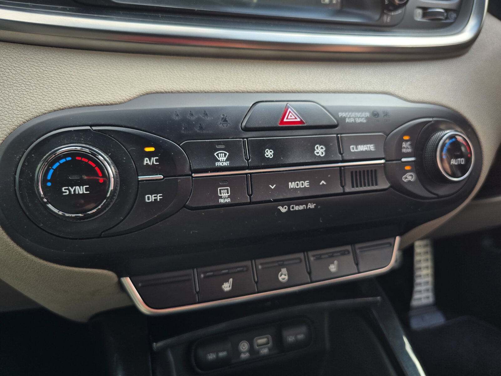2017 Kia Sorento 2.2D Platinum - Image 16