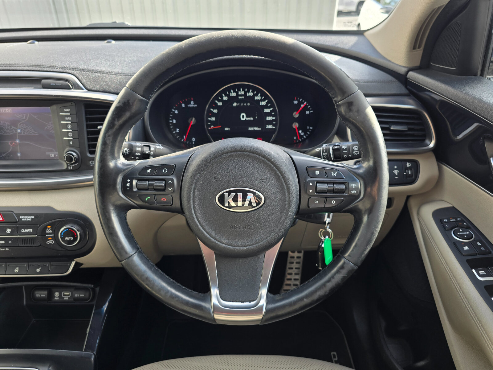 2017 Kia Sorento 2.2D Platinum - Image 18
