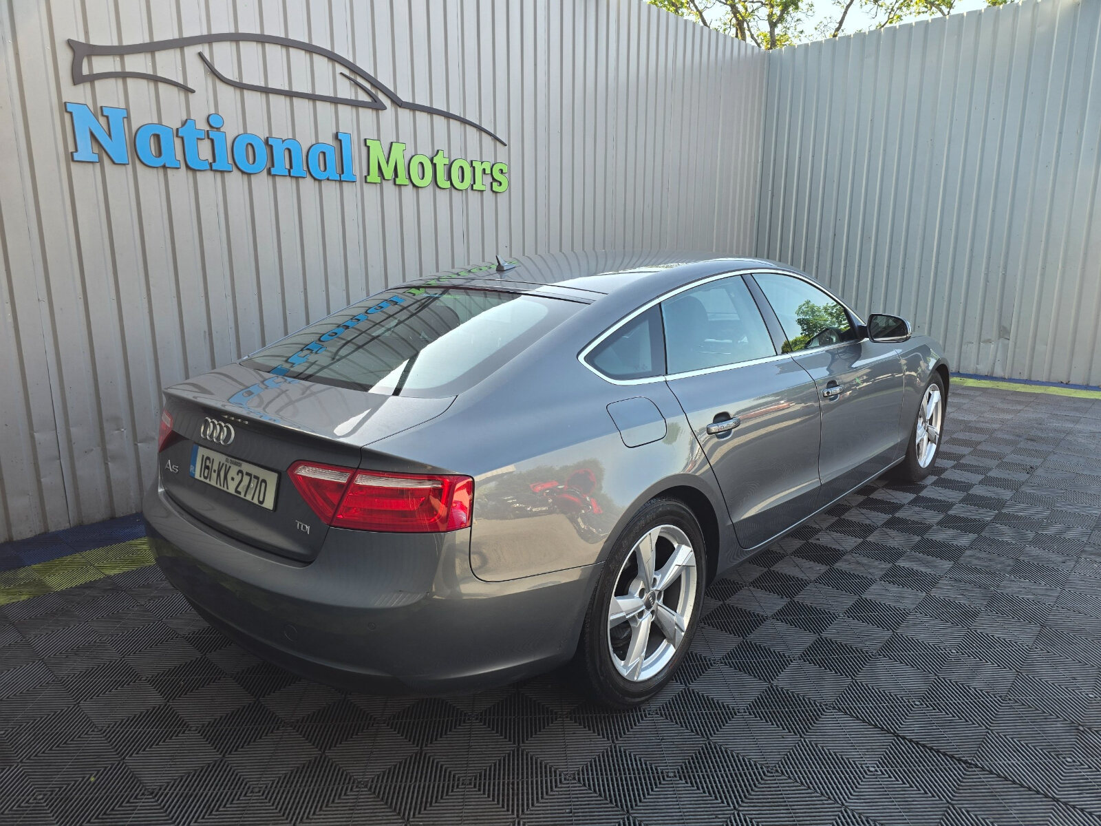 2016 Audi A5 2.0TDI Automatic Multitronic SE - Image 3
