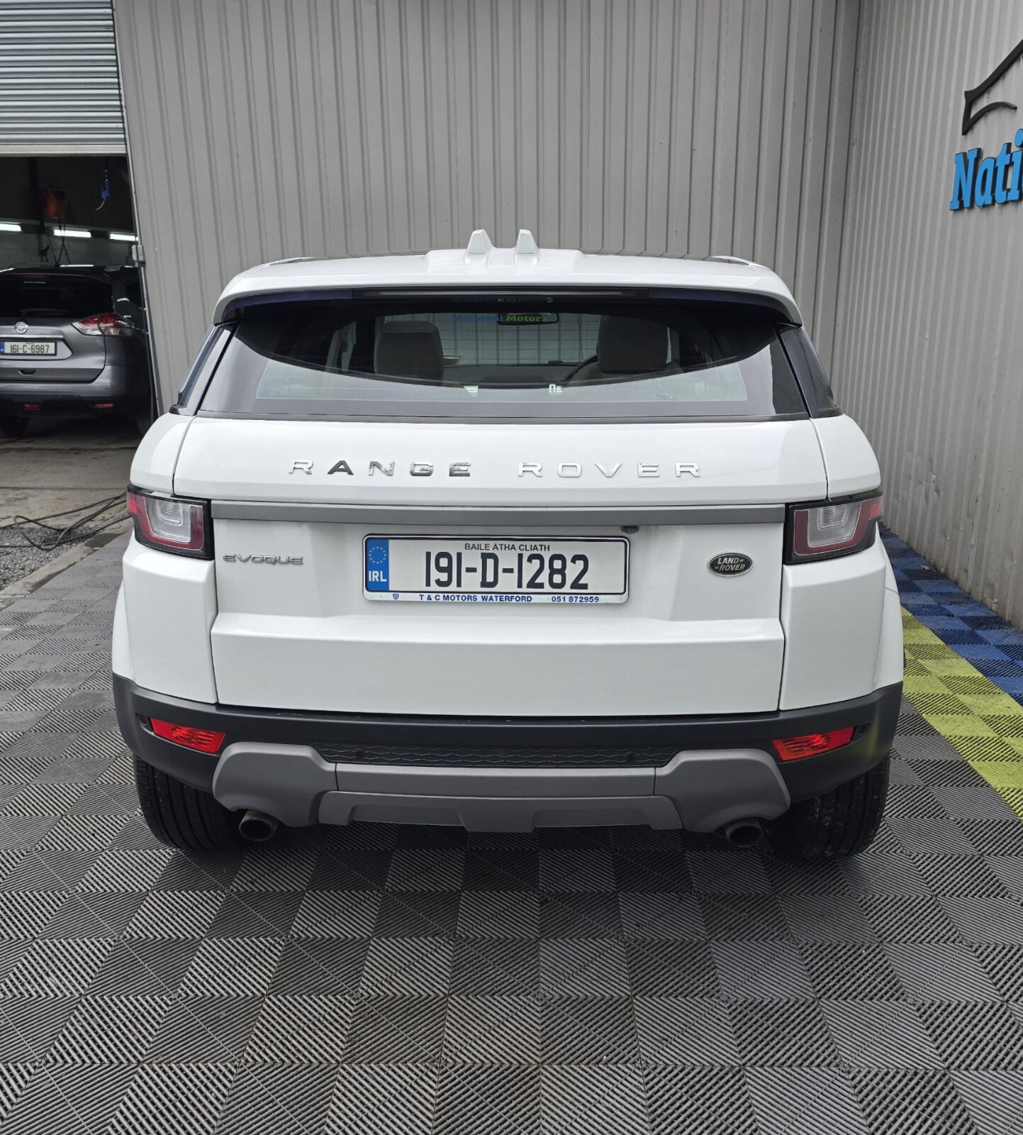 2019 Range Rover 2.0 Si4 PHEV Evoque - Image 4