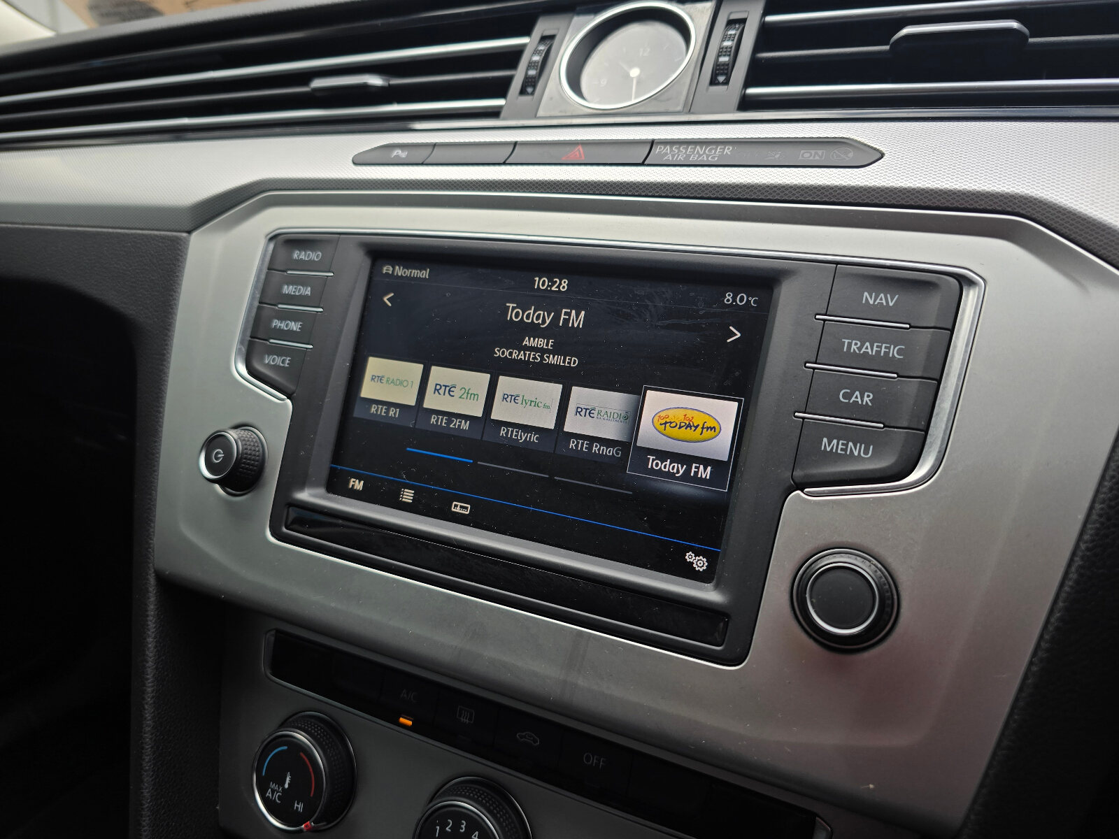 2017 Volkswagen Passat 2.0 TDI Comfortline - Image 16