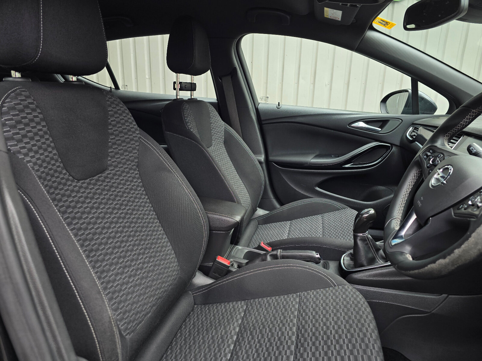 2017 Opel Astra 1.6CDTi Sri - Image 11