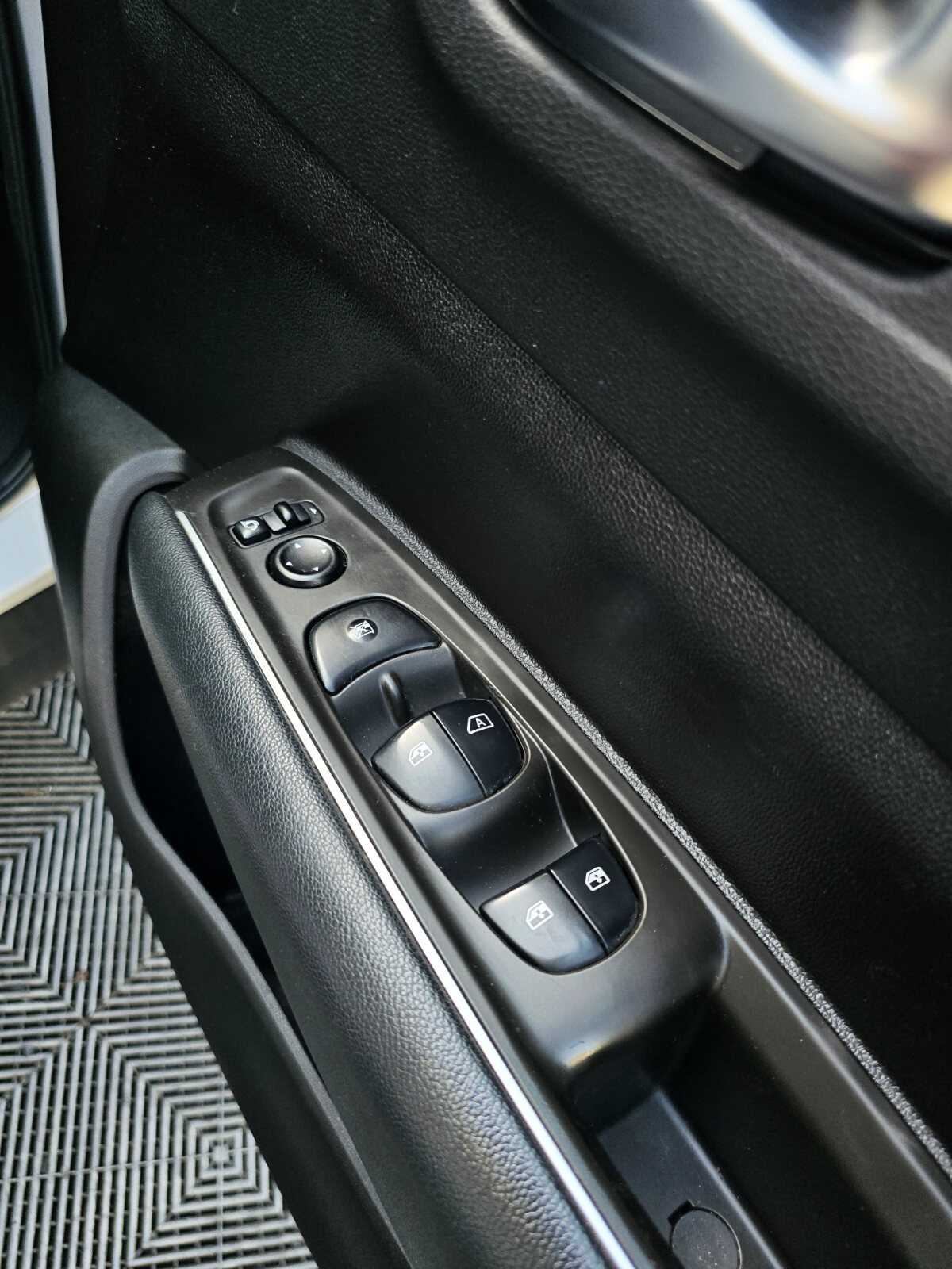 2018 Renault Koleos 1.6 dCi DYNAMIQUE S NAV - Image 19