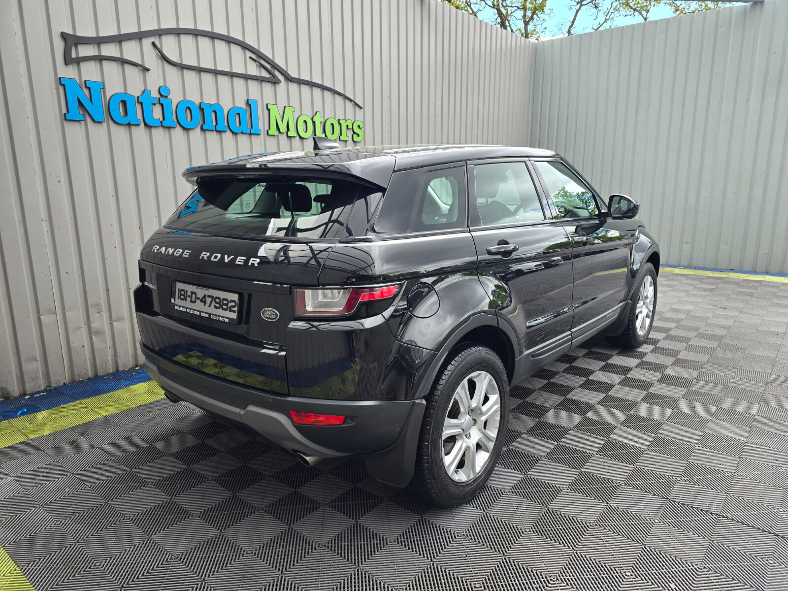 2018 Range Rover Evoque 2.0 Td4 SE 150HP 4wd Auto - Image 3