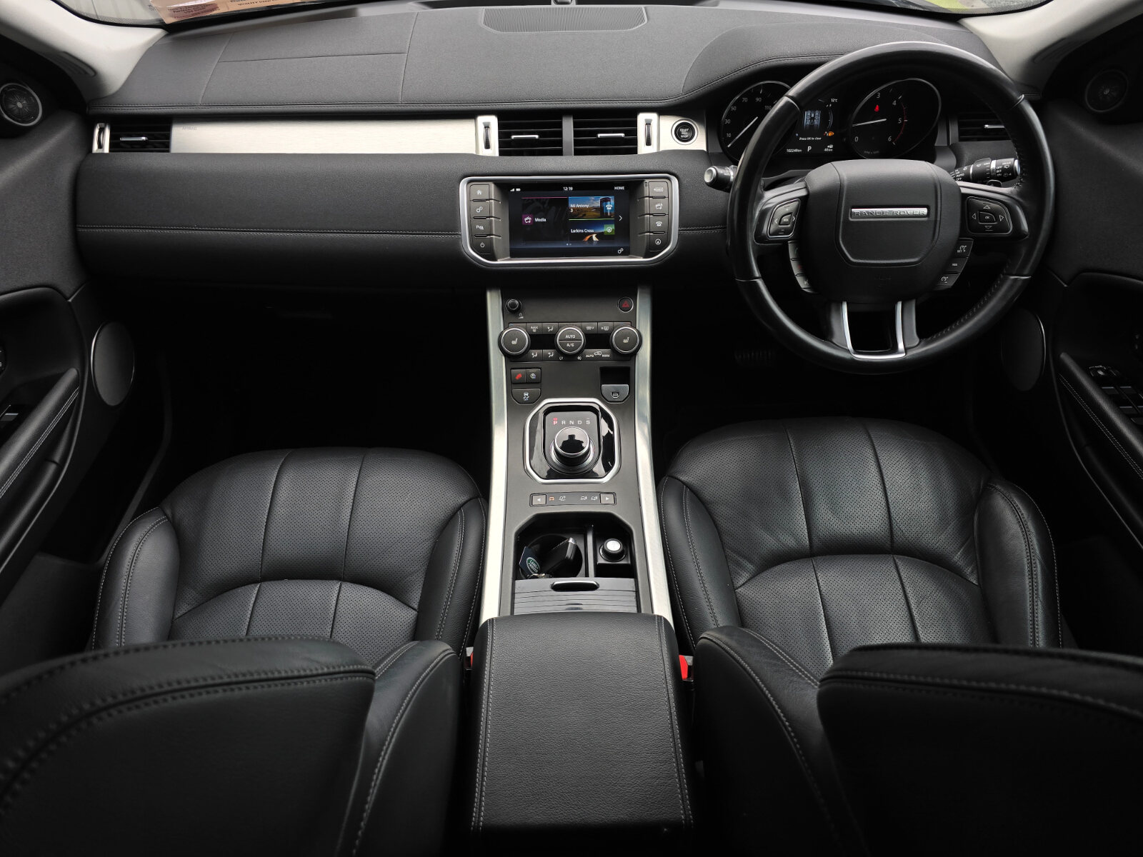 2018 Range Rover Evoque 2.0 Td4 SE 150HP 4wd Auto - Image 10