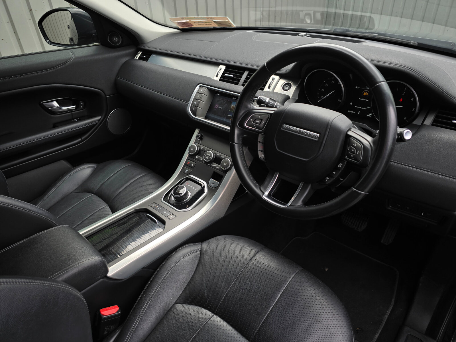 2018 Range Rover Evoque 2.0 Td4 SE 150HP 4wd Auto - Image 12