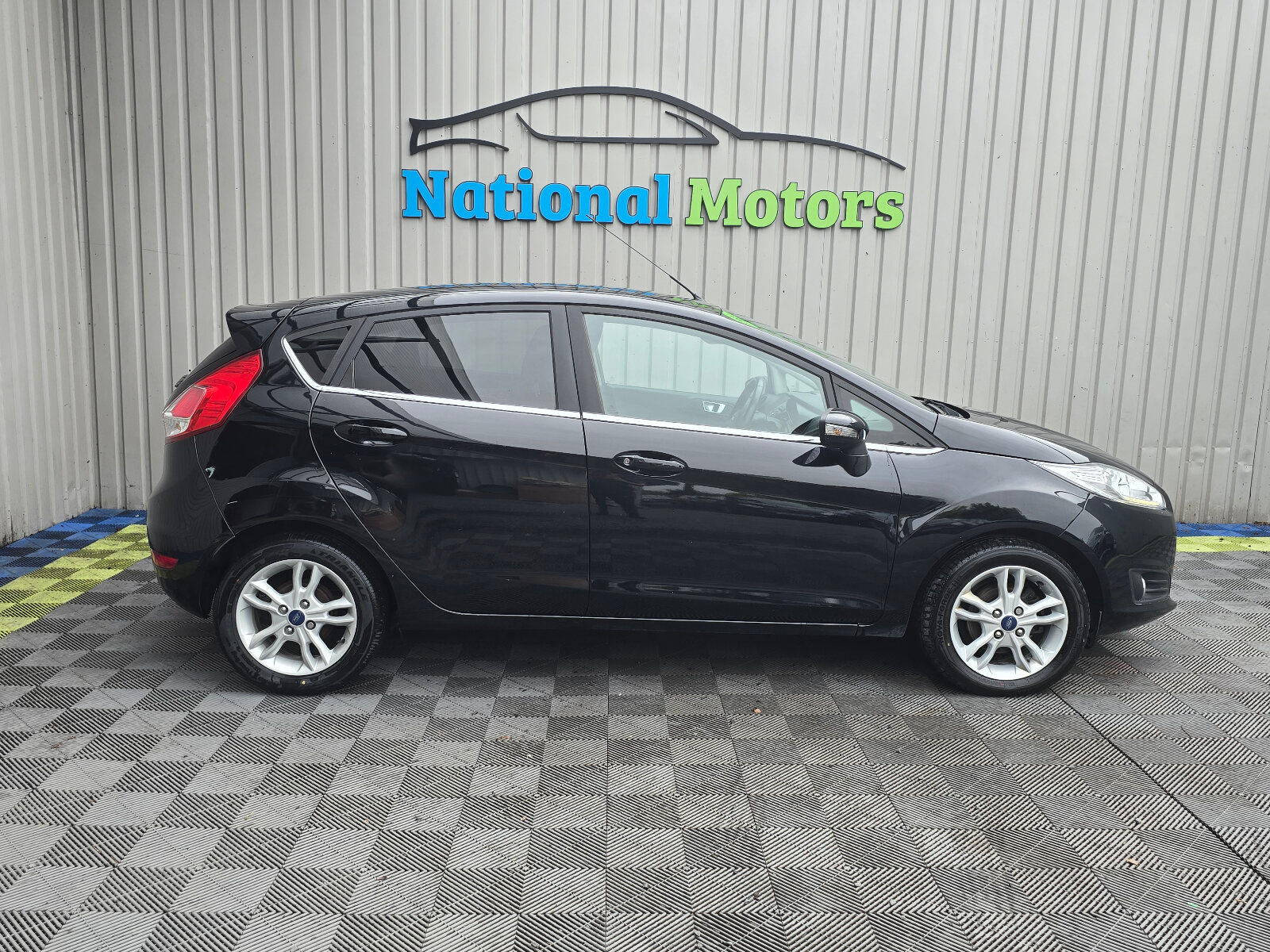 2017 Ford Fiesta 1.0 Petrol - Image 2
