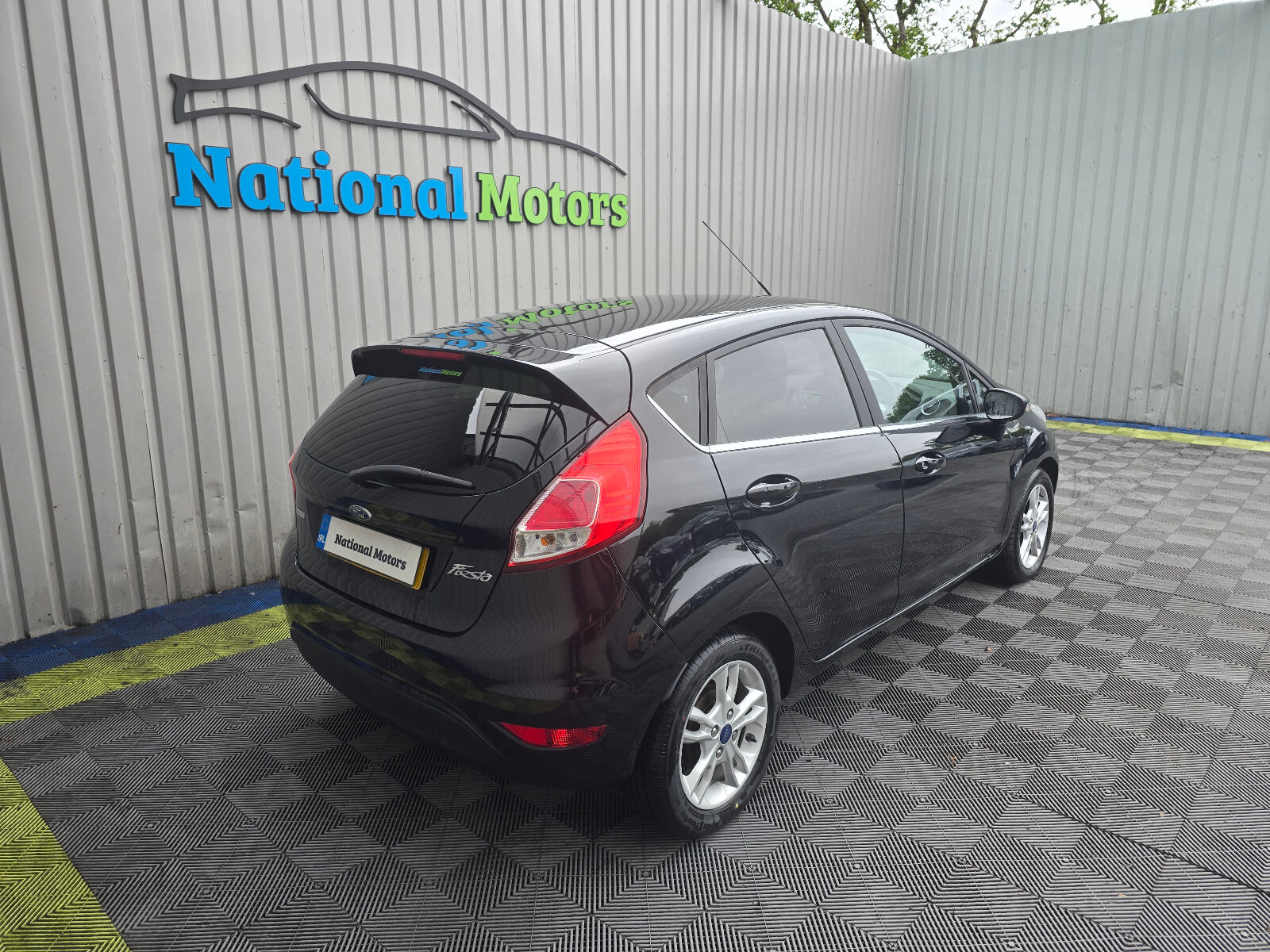 2017 Ford Fiesta 1.0 Petrol - Image 3