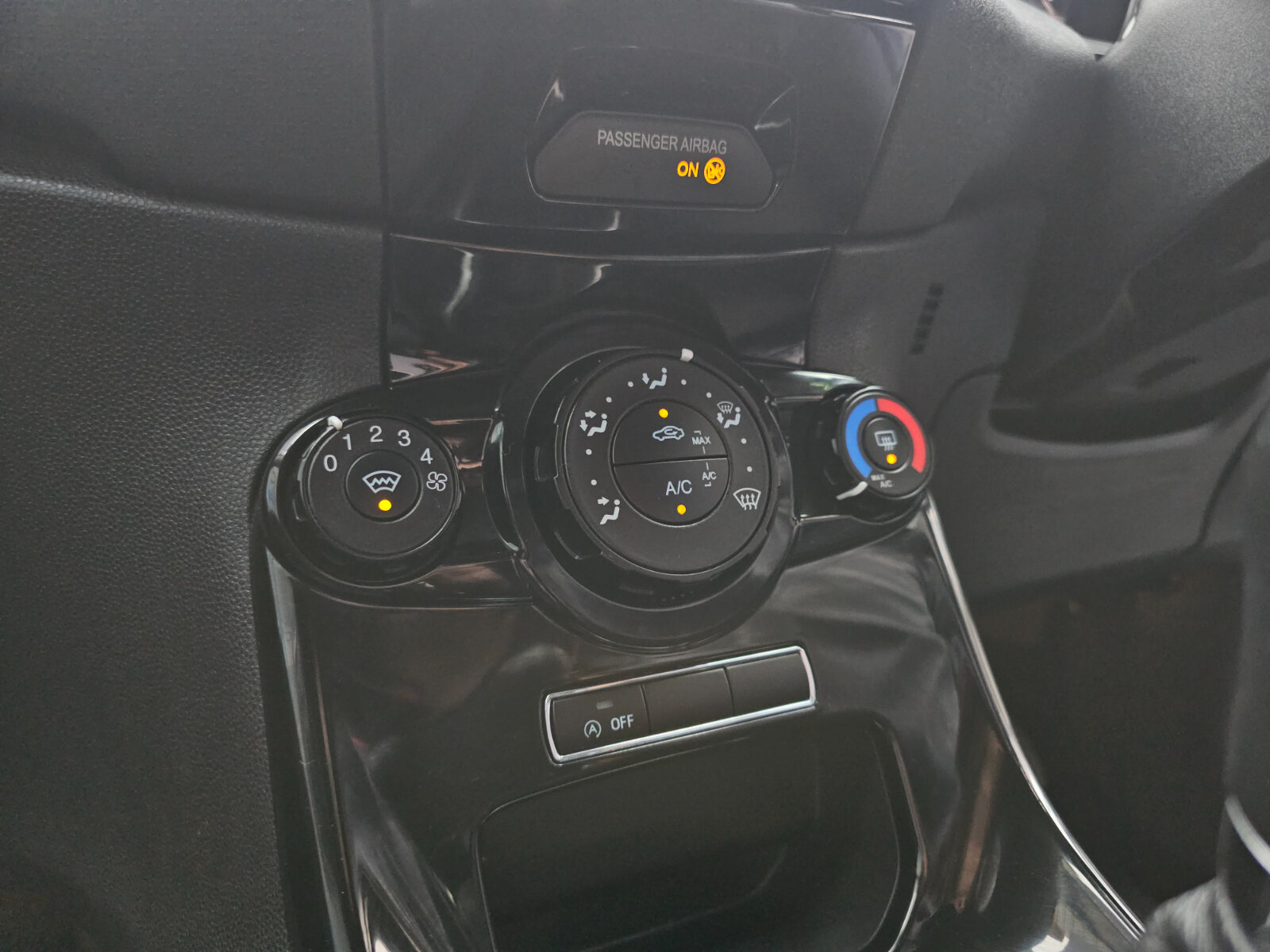 2017 Ford Fiesta 1.0 Petrol - Image 15