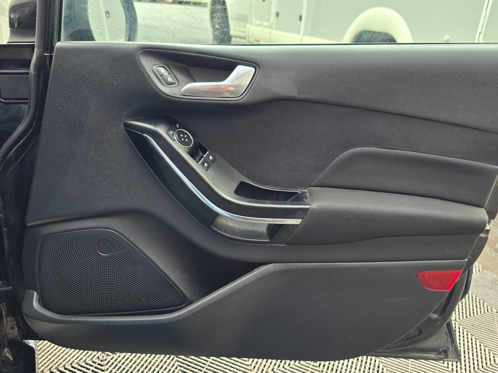 2018 Ford Fiesta ST-LINE 1.0 Petrol - Image 19