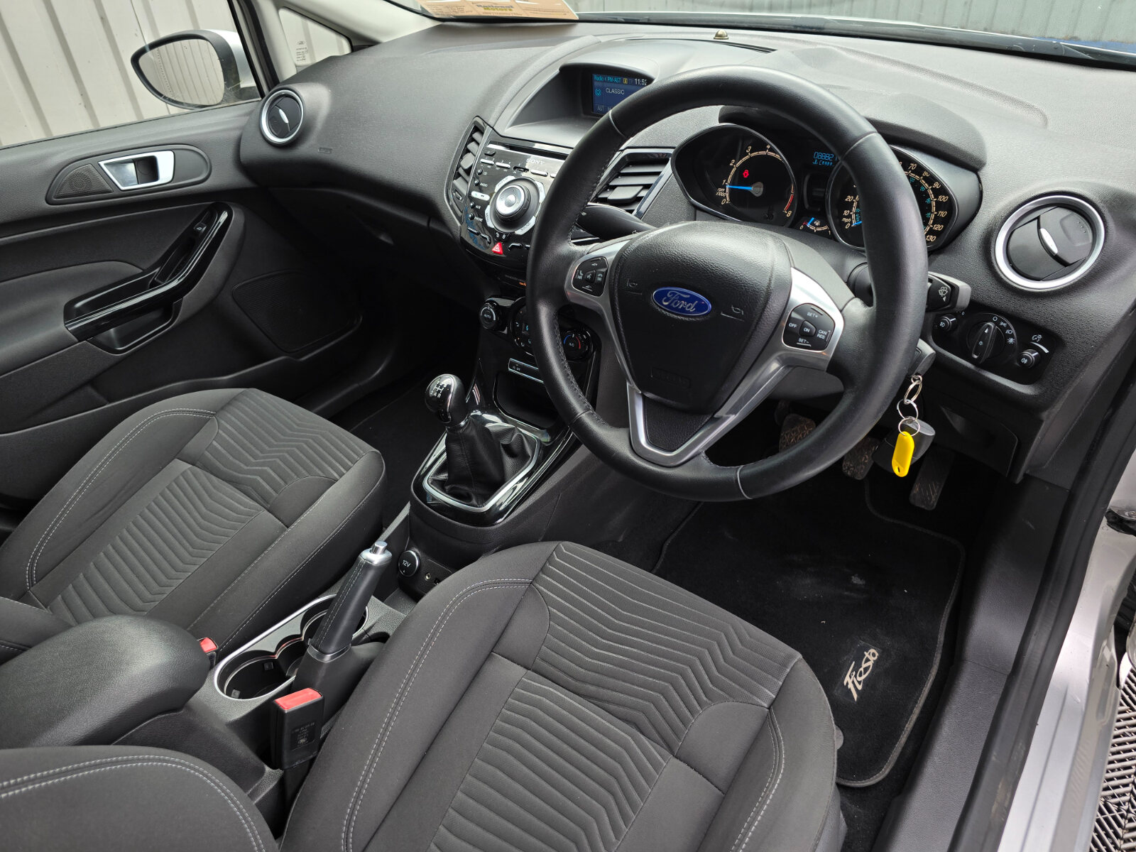 2014 Ford Fiesta Titanium 1.0 Petrol - Image 12