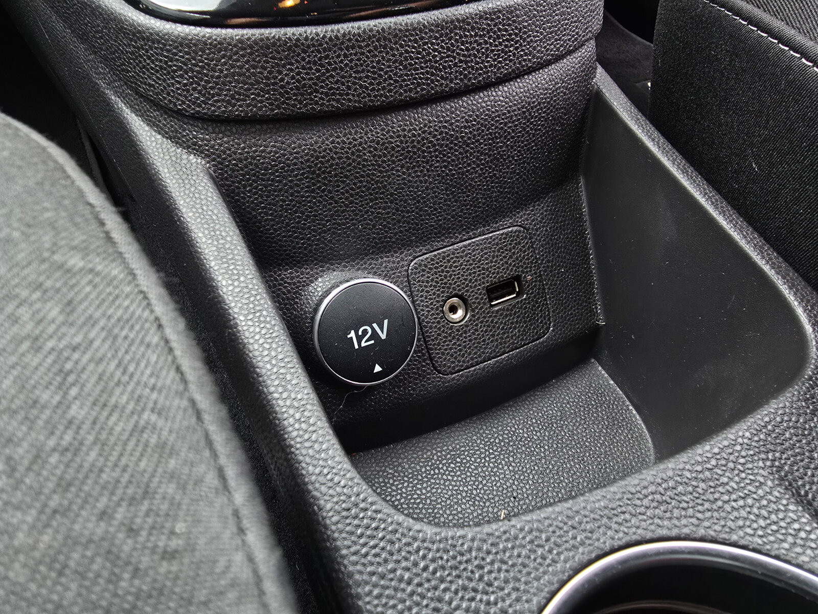 2014 Ford Fiesta Titanium 1.0 Petrol - Image 14