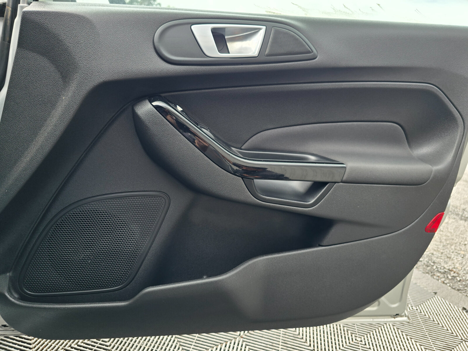 2014 Ford Fiesta Titanium 1.0 Petrol - Image 19