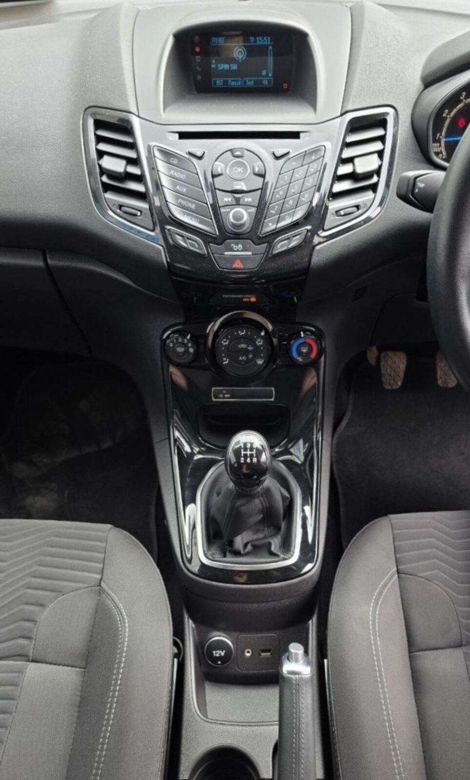 2015 Ford Fiesta 1.0 Petrol - Image 13