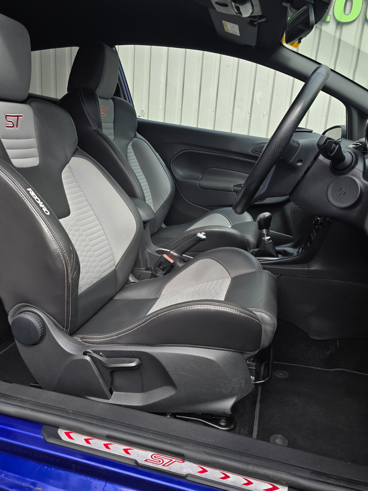 2015 Ford Fiesta ST-2 1.6 Petrol - Image 12