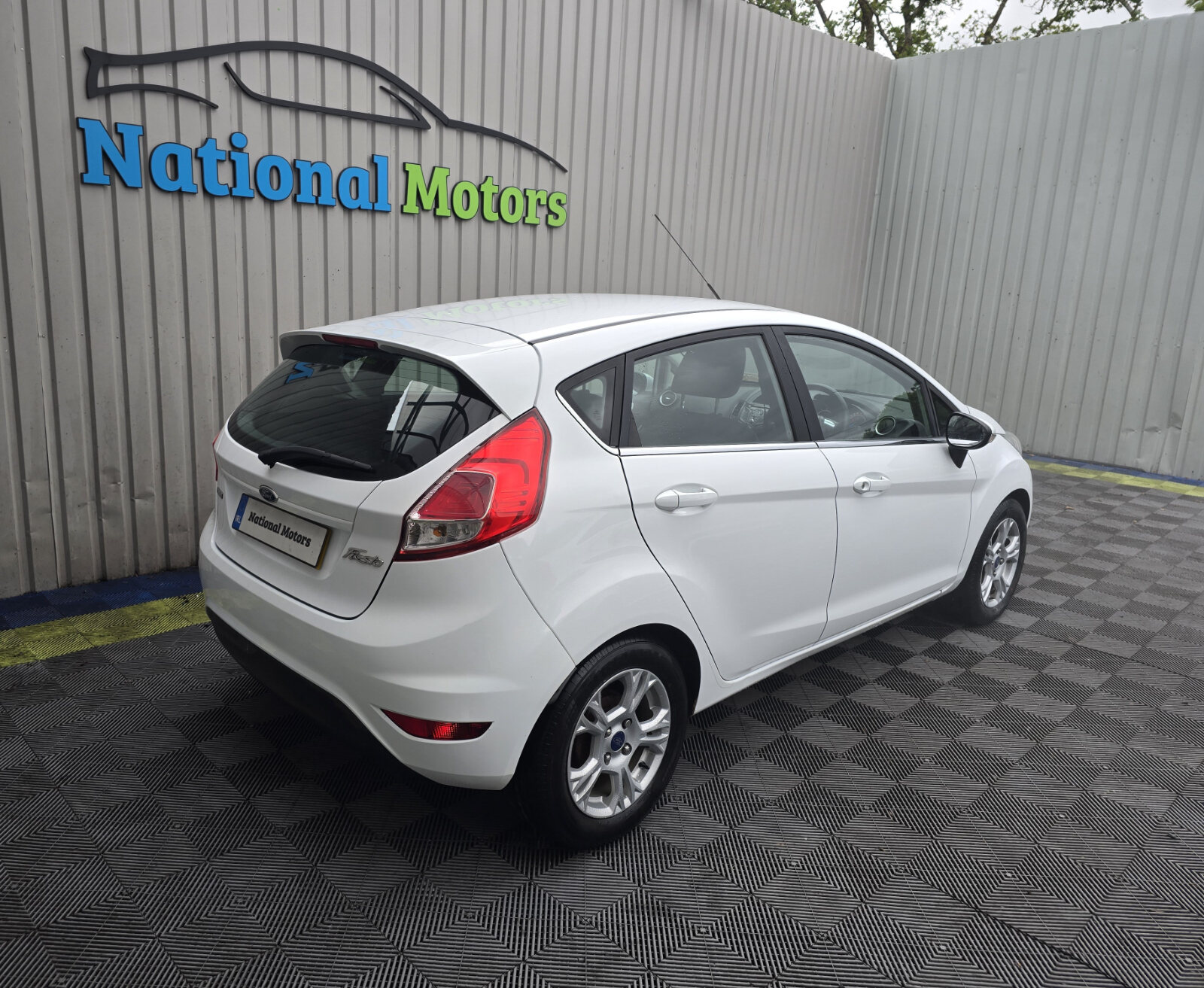 2015 Ford Fiesta 1.0 Petrol - Image 3