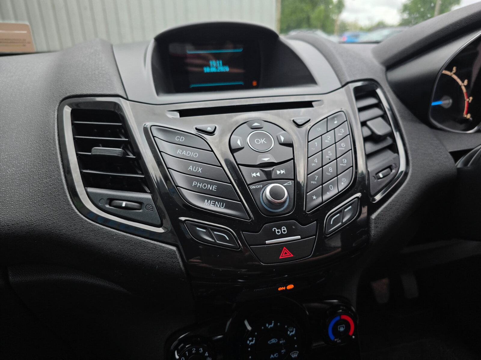 2015 Ford Fiesta 1.0 Petrol - Image 16