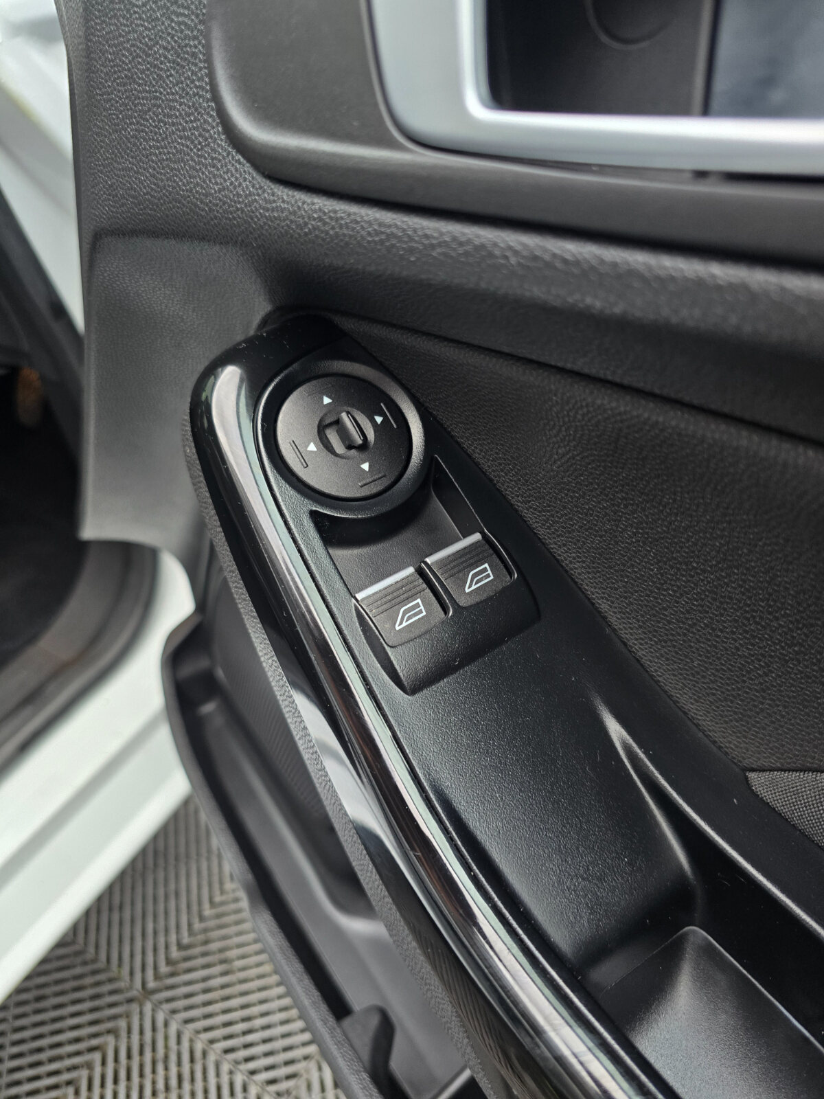 2015 Ford Fiesta 1.0 Petrol - Image 19