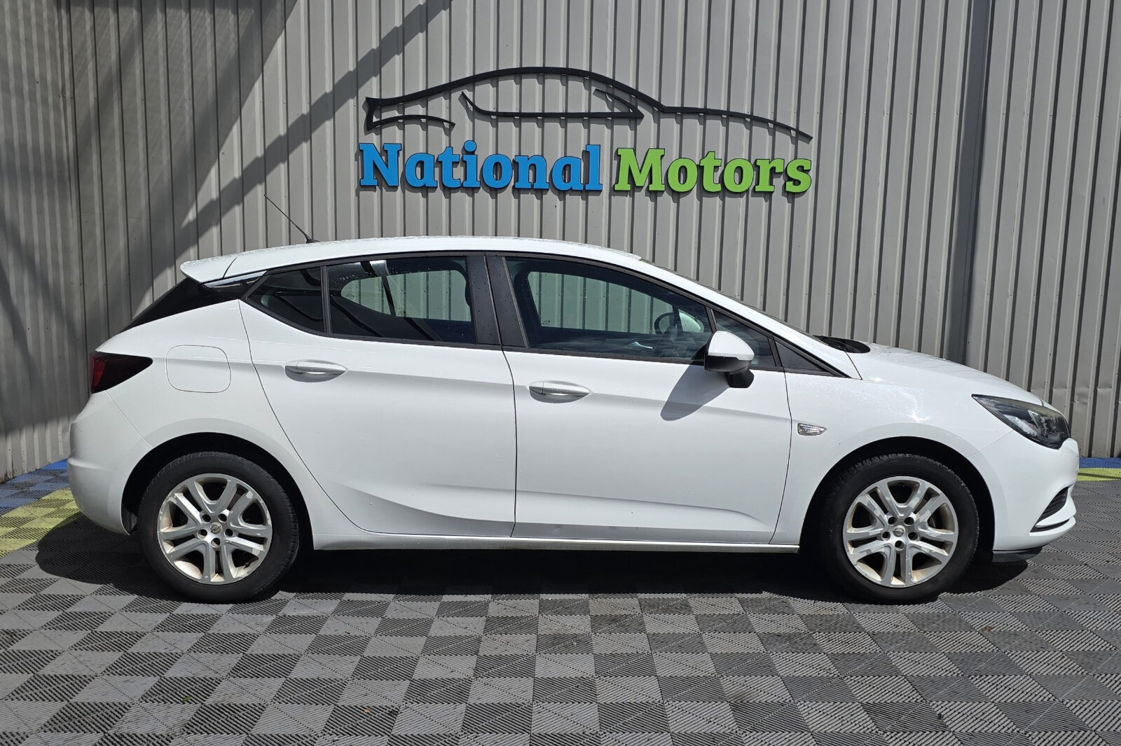 2016 Opel Astra 1.4 Petrol - Image 2