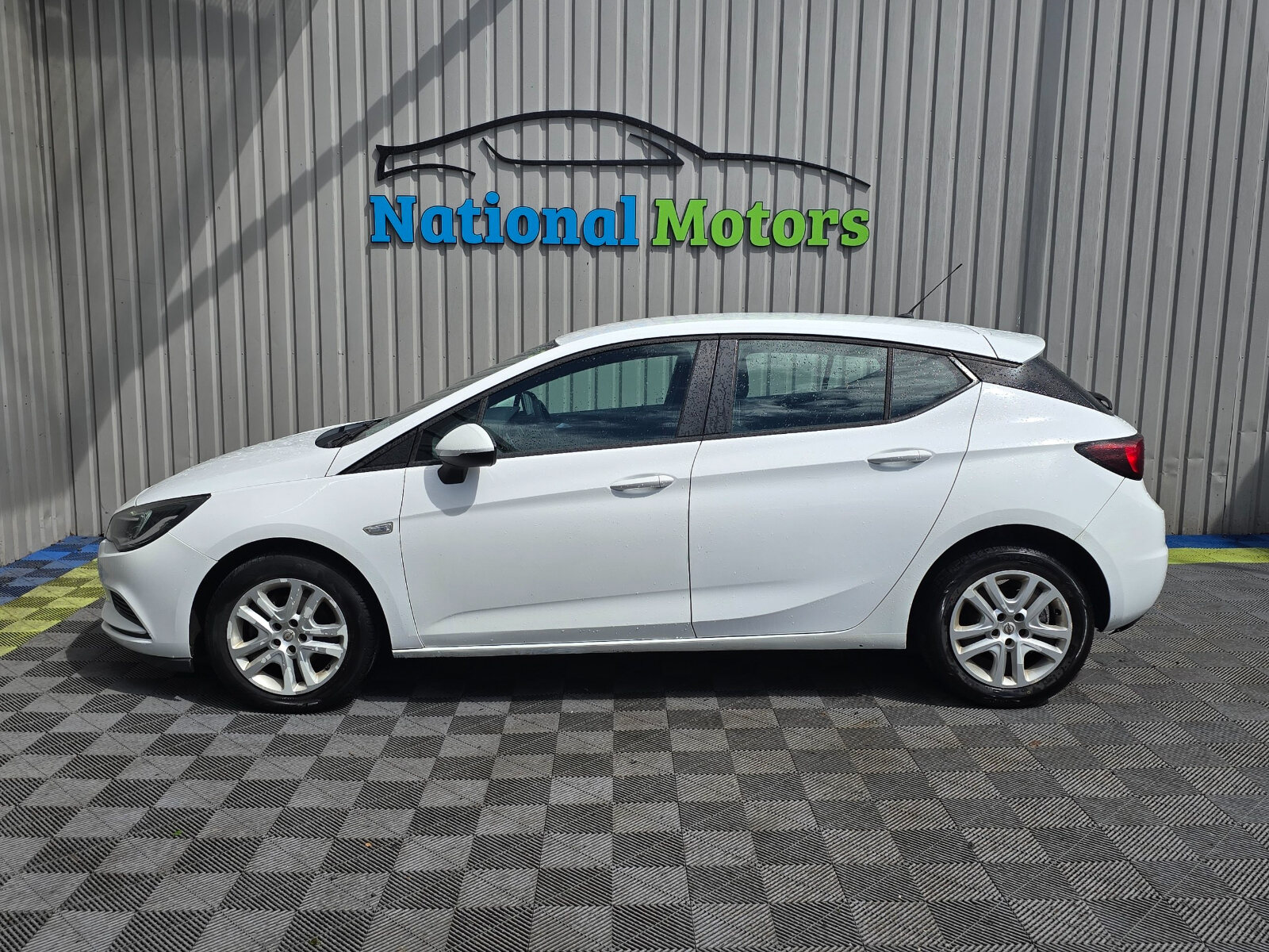 2016 Opel Astra 1.4 Petrol - Image 6
