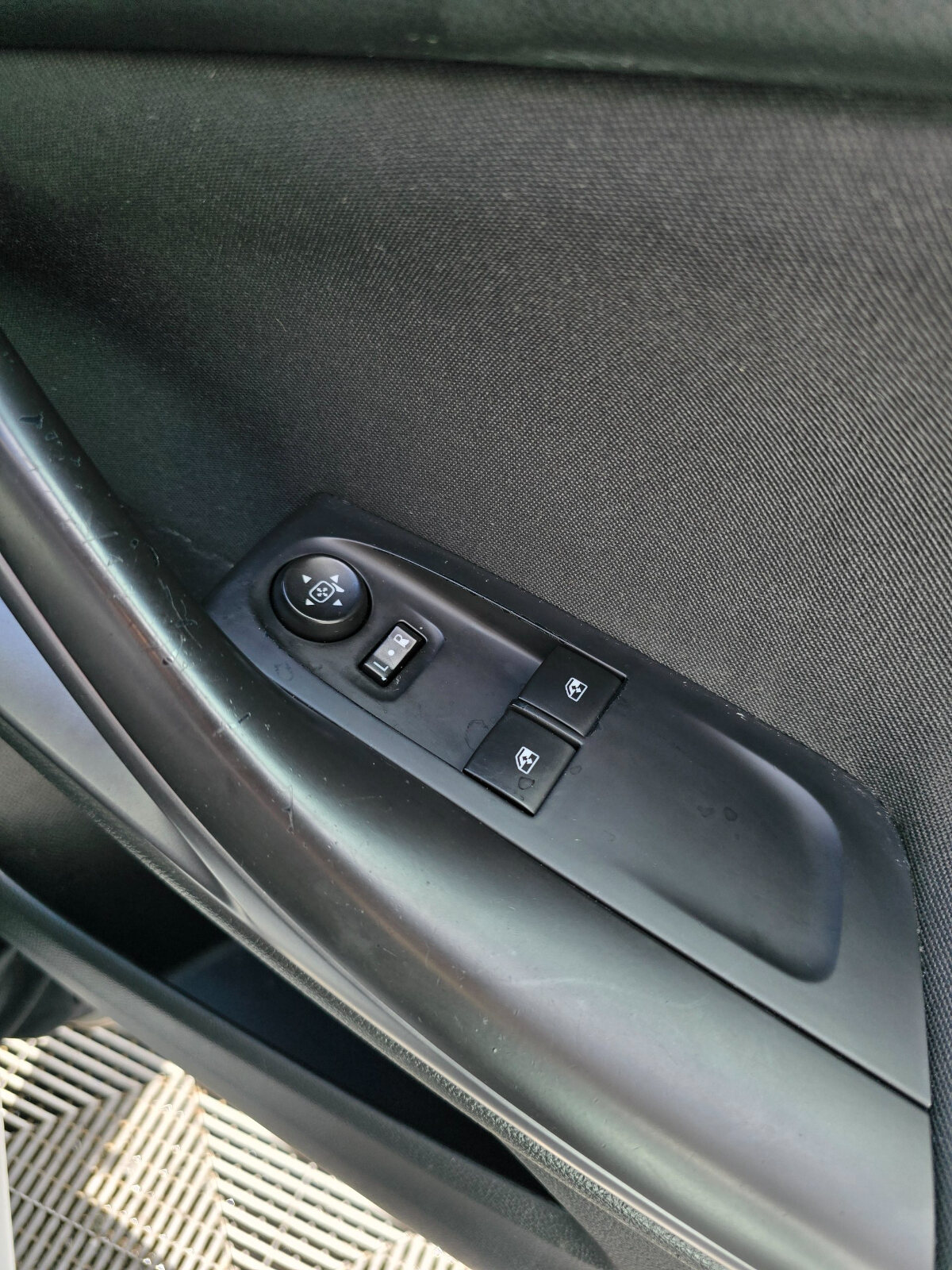 2016 Opel Astra 1.4 Petrol - Image 17