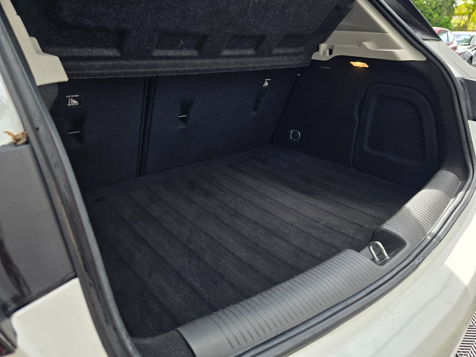 2016 Opel Astra 1.4 Petrol - Image 19
