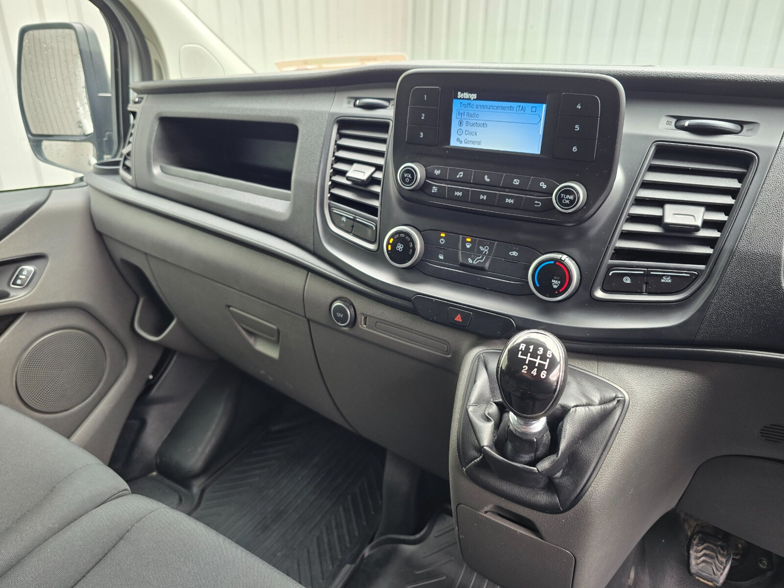 2021 Ford Transit 2.0 Diesel - Image 12
