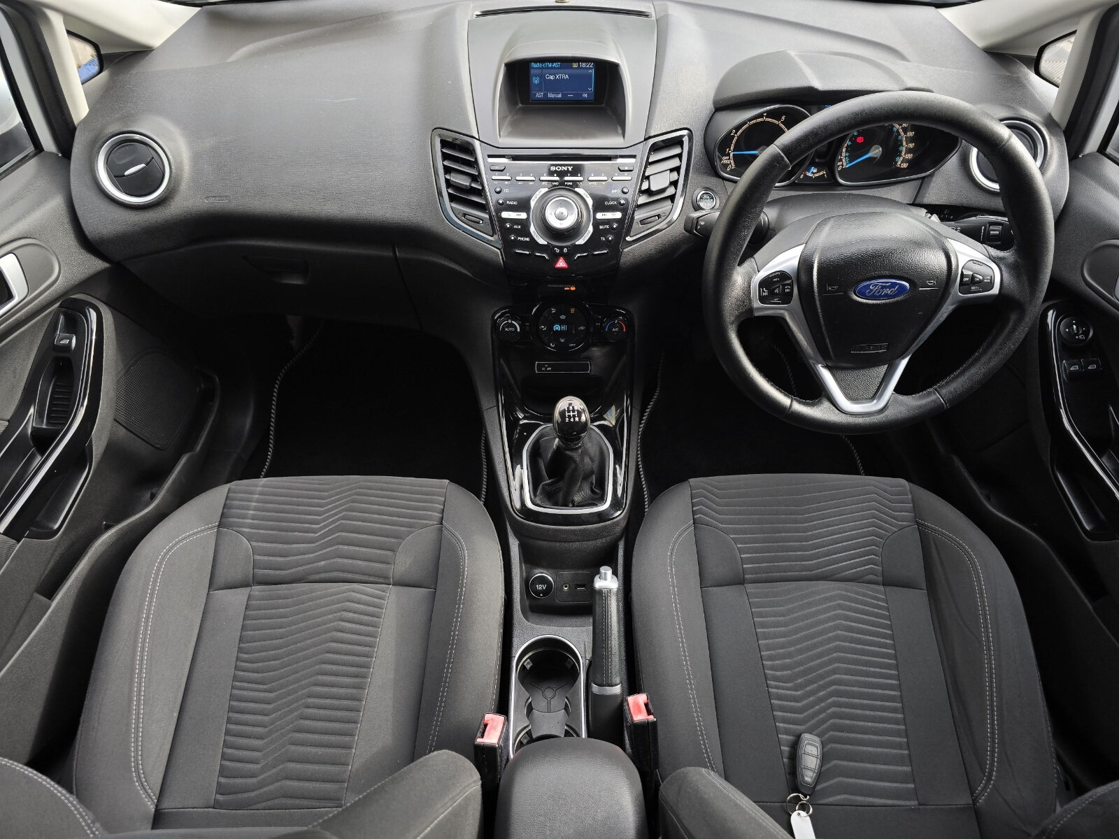 2014 Ford Fiesta Titanium 1.0 Petrol - Image 10