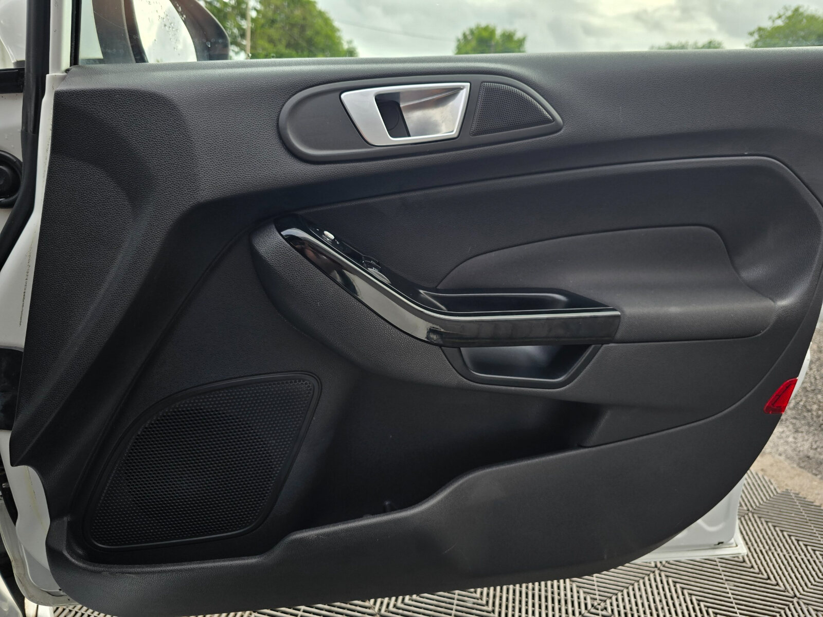 2014 Ford Fiesta Titanium 1.0 Petrol - Image 19