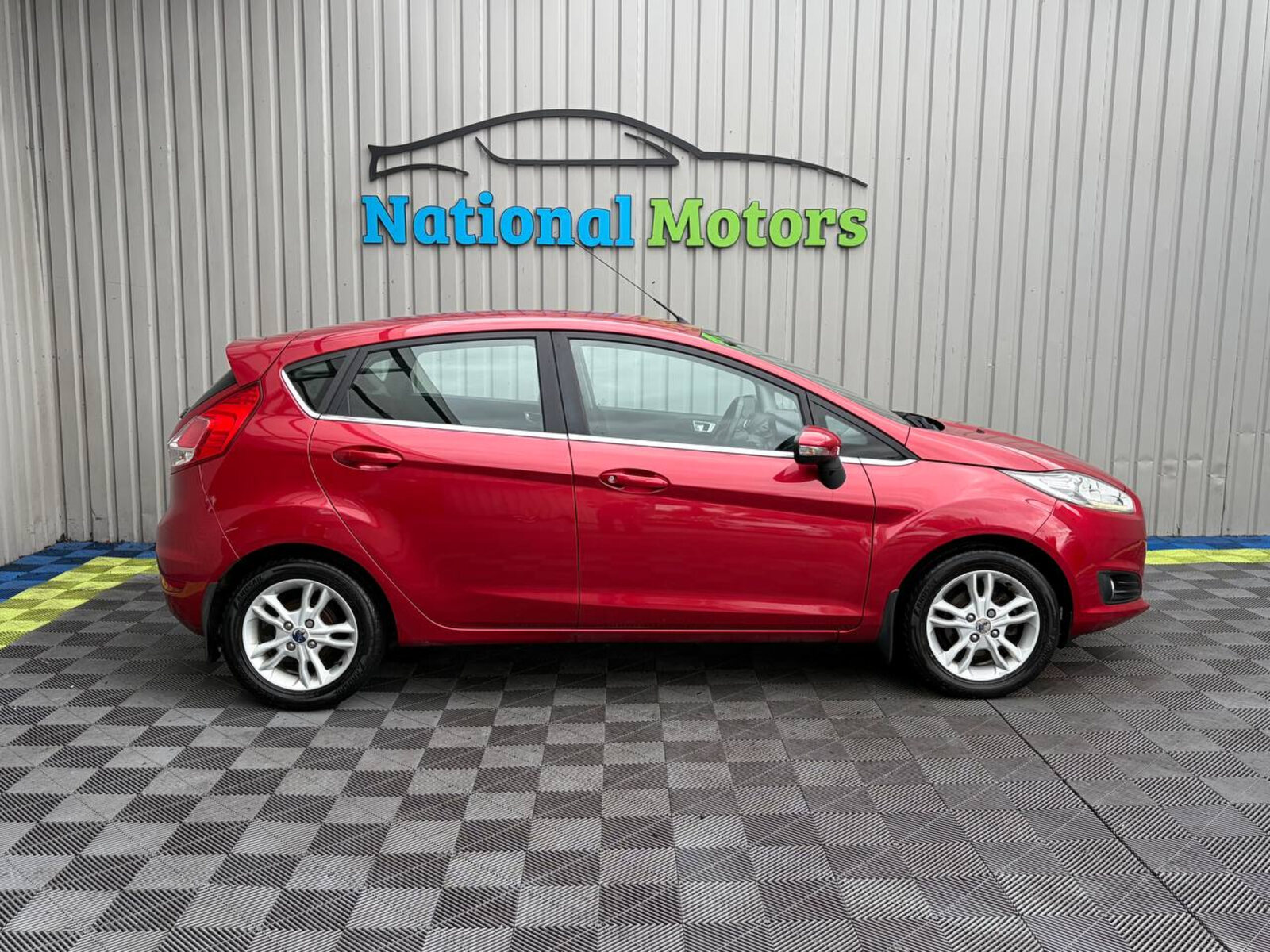 2015 Ford Fiesta Zetec 1.0 Petrol - Image 2