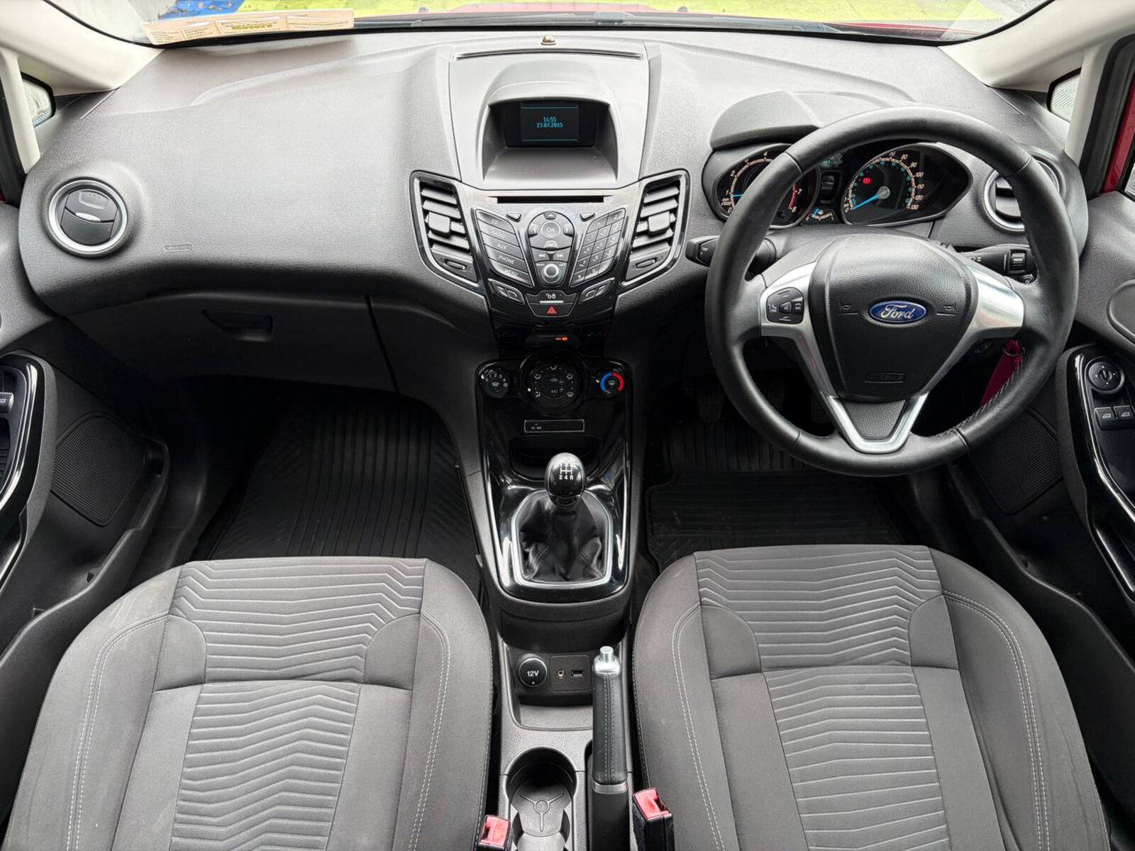 2015 Ford Fiesta Zetec 1.0 Petrol - Image 10