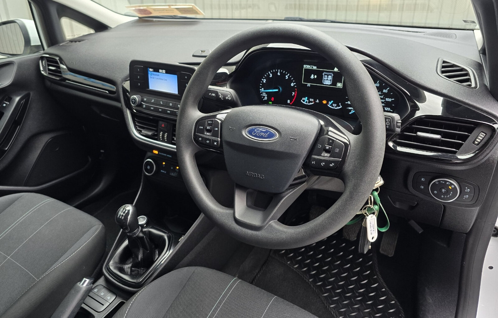 2018 Ford Fiesta 1.1 Zetec - Image 11