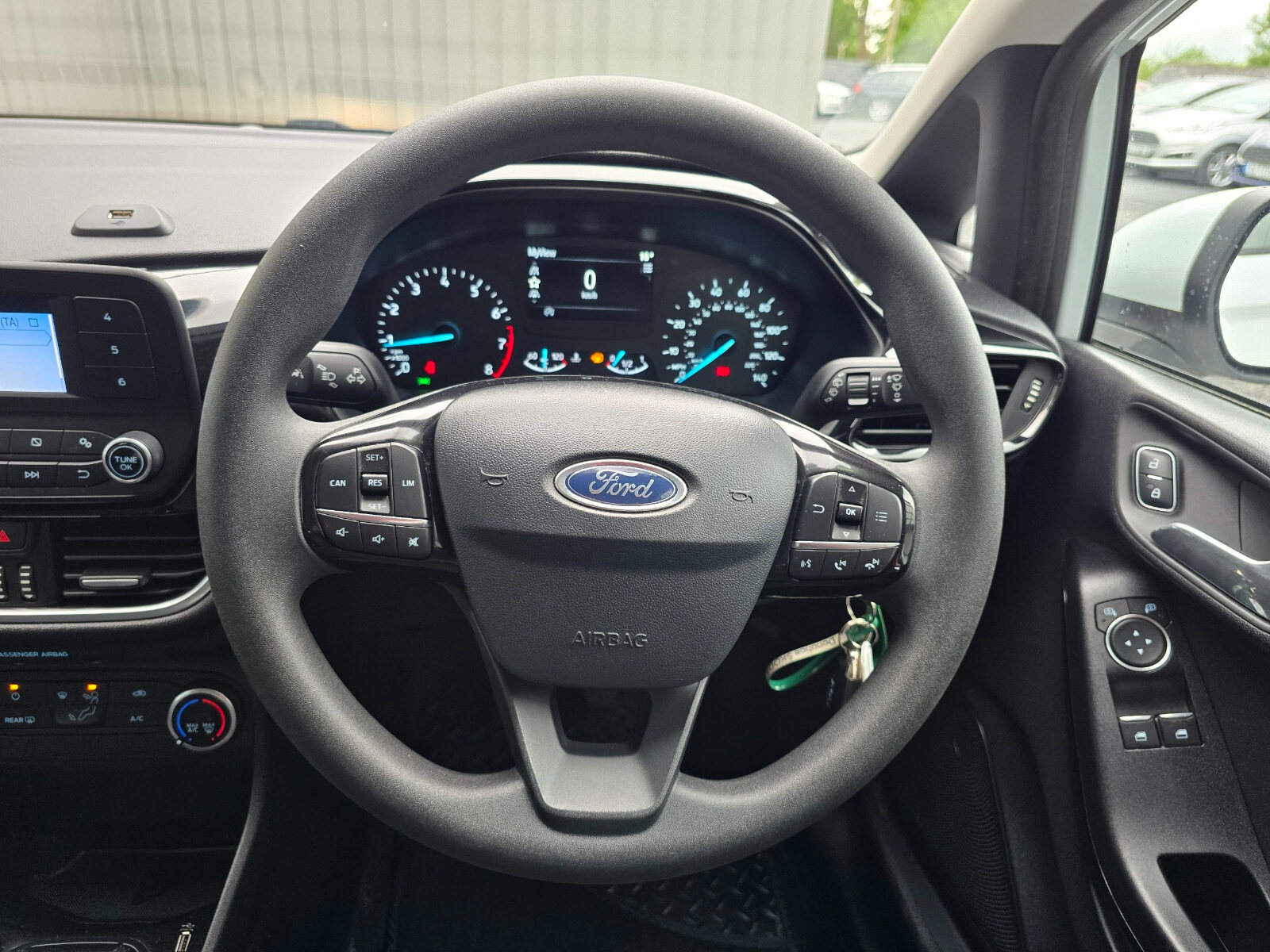 2018 Ford Fiesta 1.1 Zetec - Image 17
