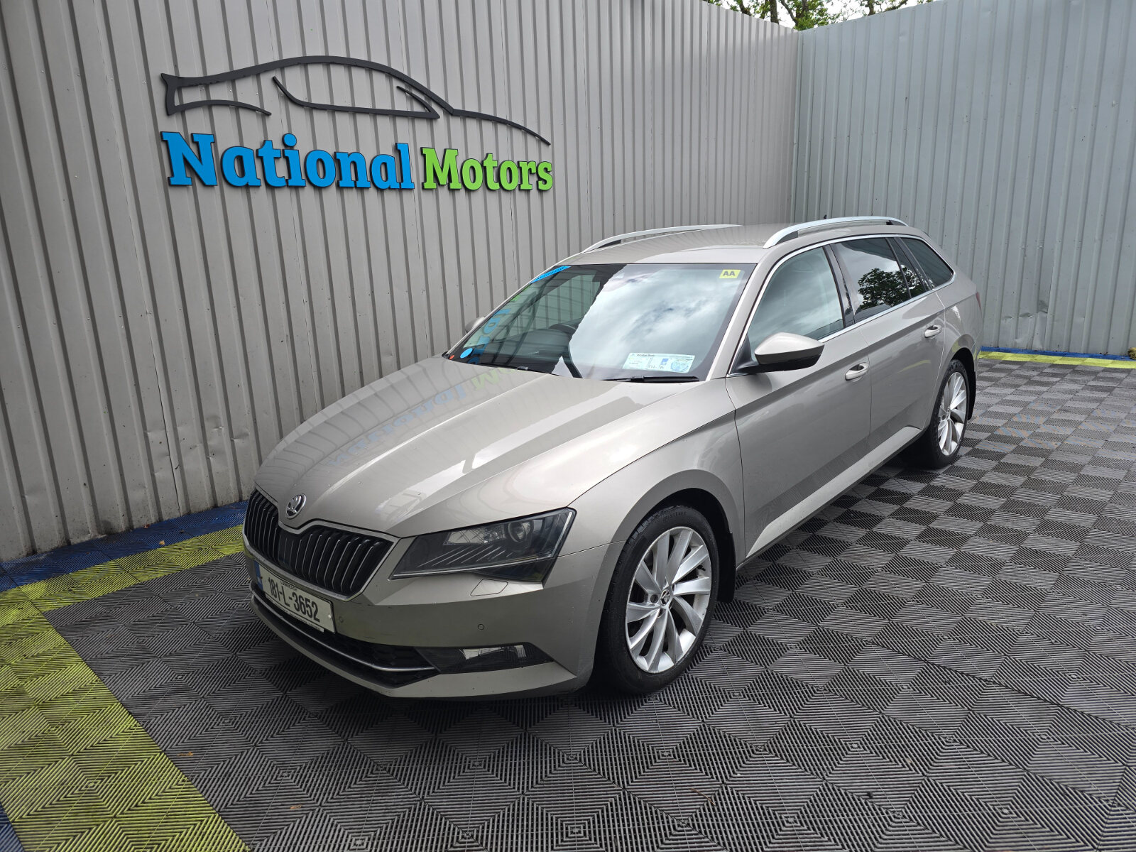 2018 Skoda Superb 2.0 150bhp Automatic - Image 7