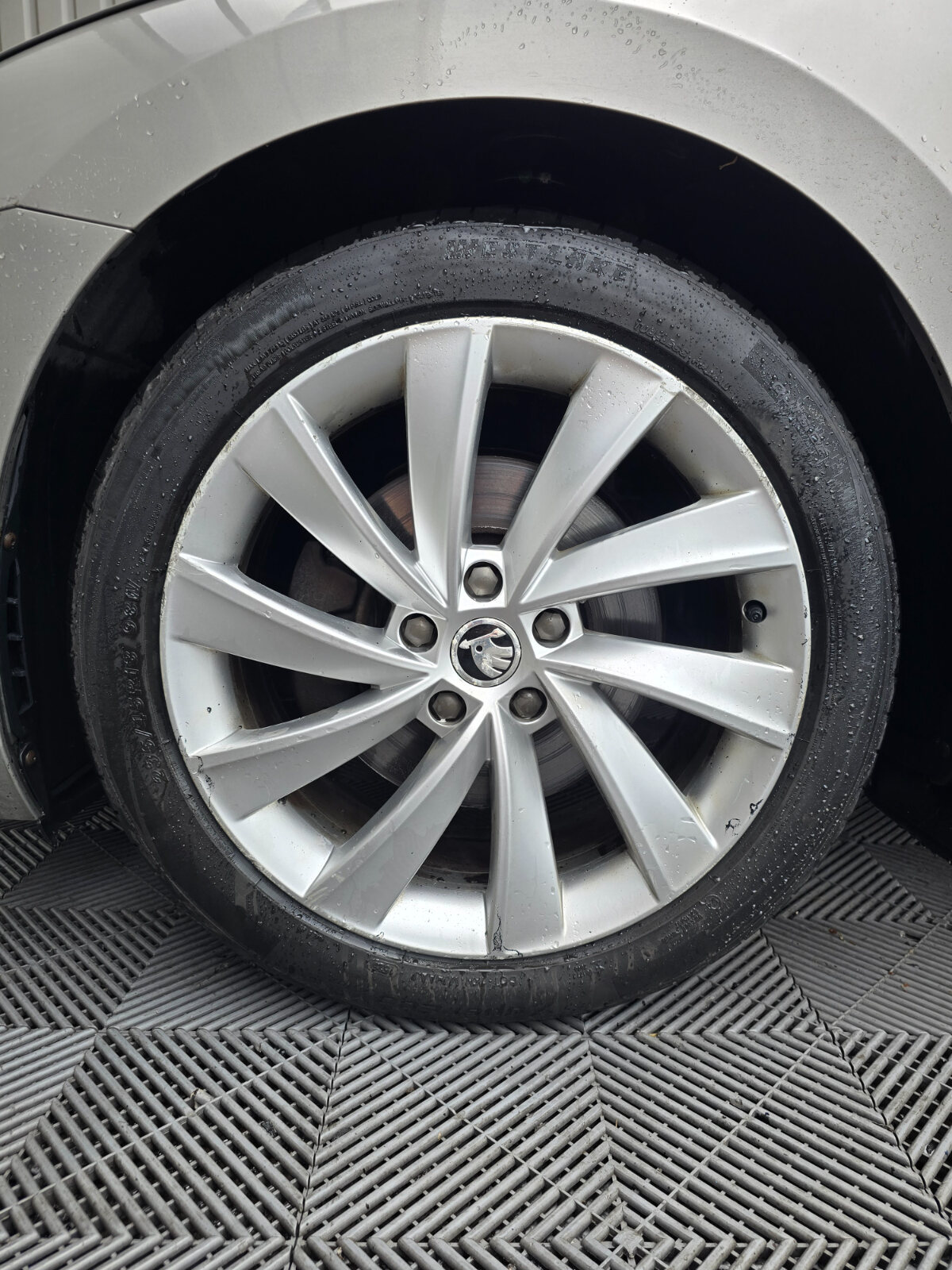 2018 Skoda Superb 2.0 150bhp Automatic - Image 9