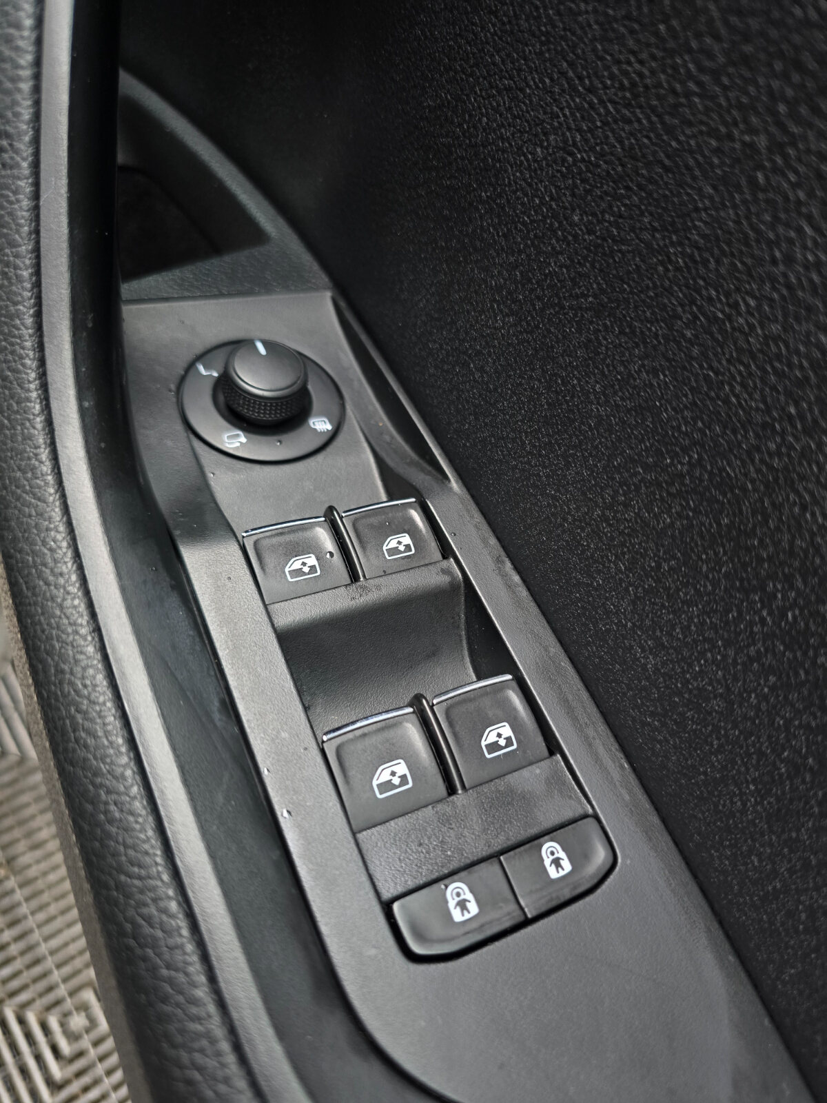 2018 Skoda Superb 2.0 150bhp Automatic - Image 20