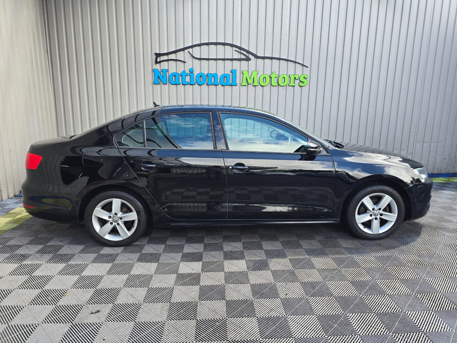 2014 Volkswagen Jetta 1.6 COMFORTLINE - Image 2