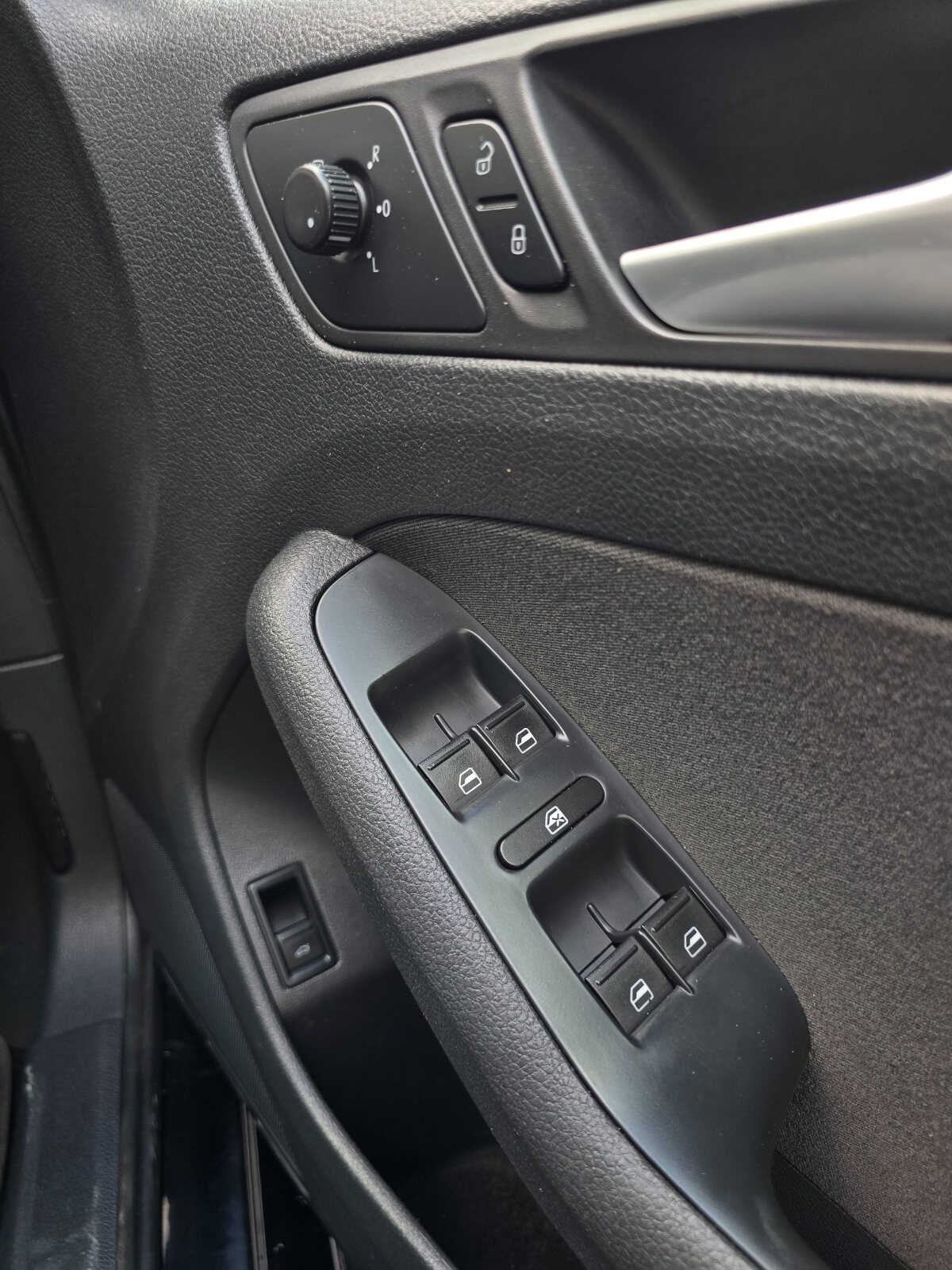 2014 Volkswagen Jetta 1.6 COMFORTLINE - Image 19