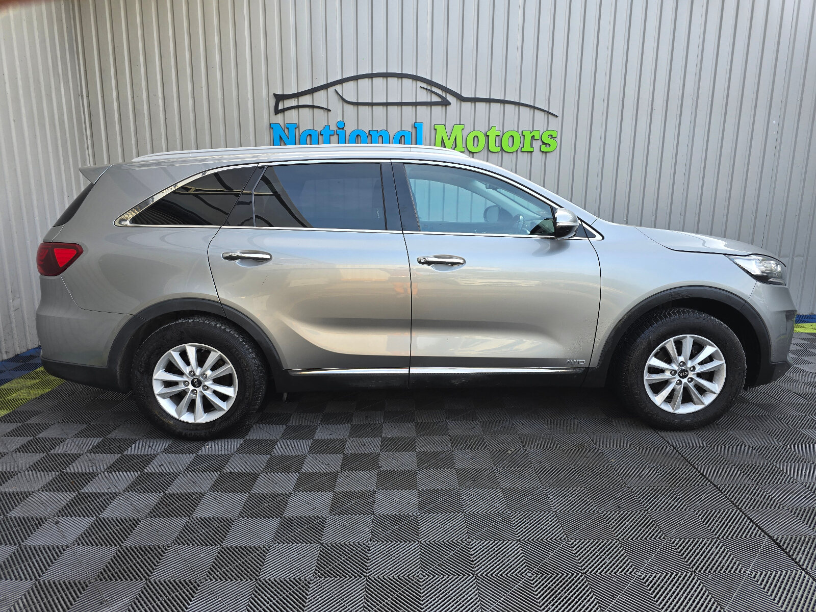 2019 Kia Sorento 2.2  4x4 5 seats - Image 2