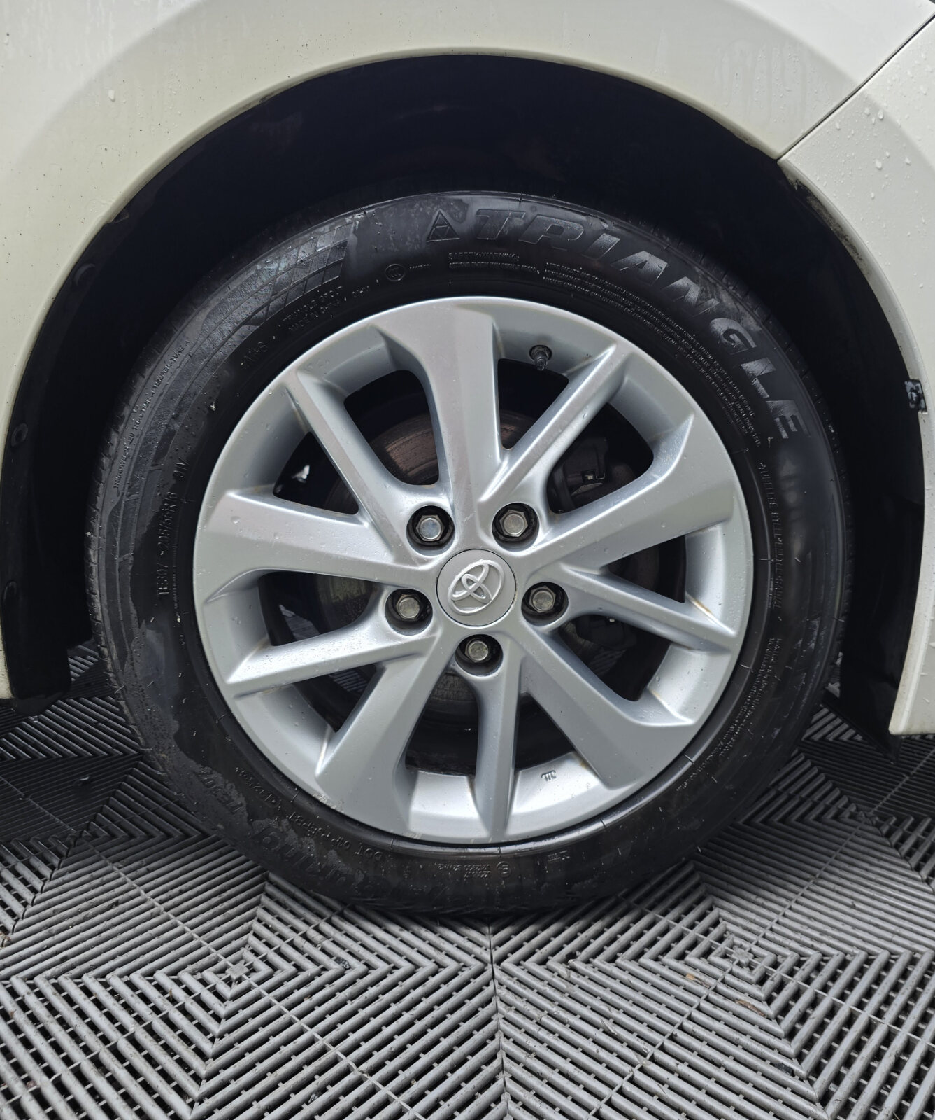 2016 Toyota Corolla 1.4 Luna - Image 9