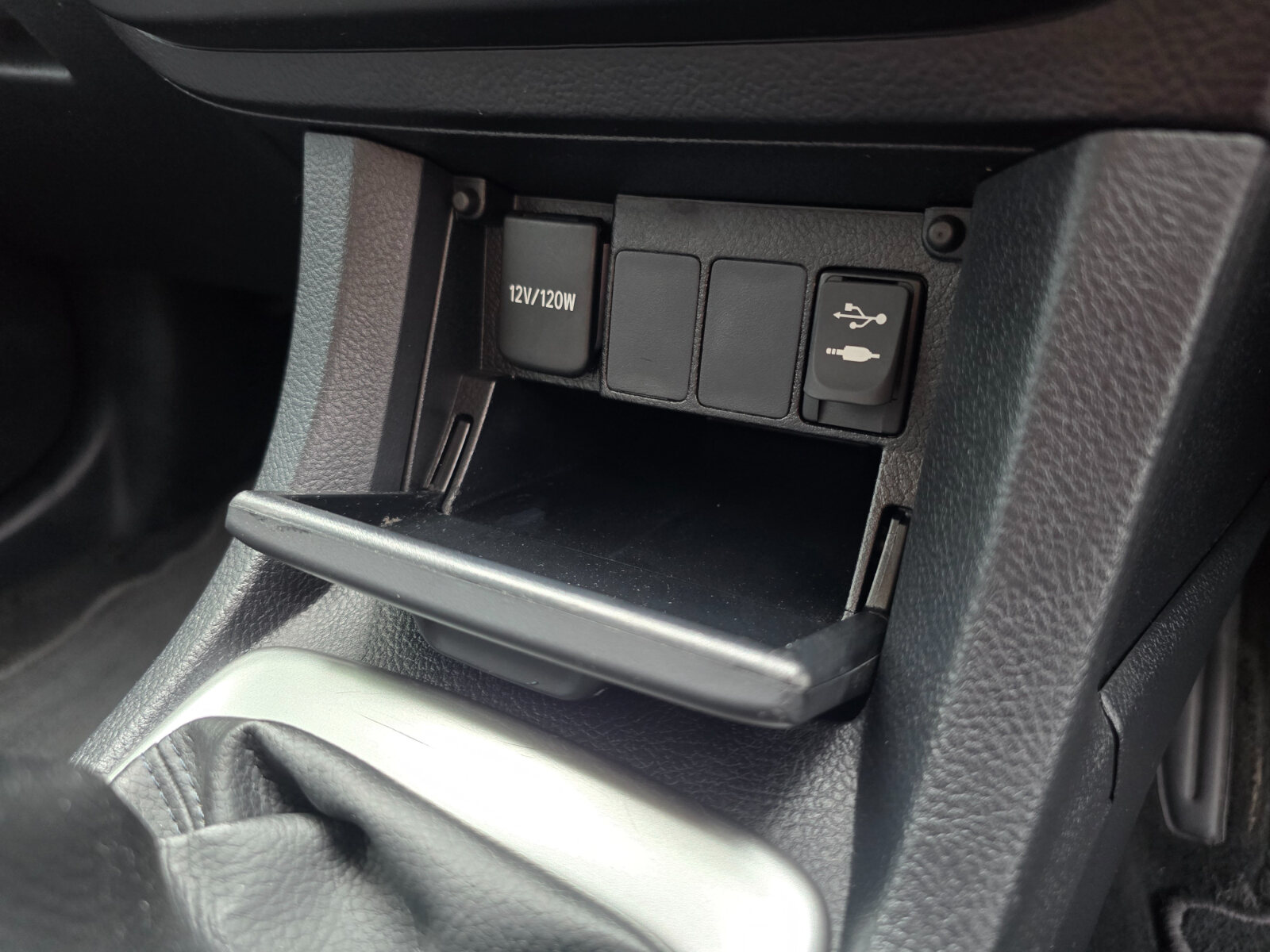 2016 Toyota Corolla 1.4 Luna - Image 13