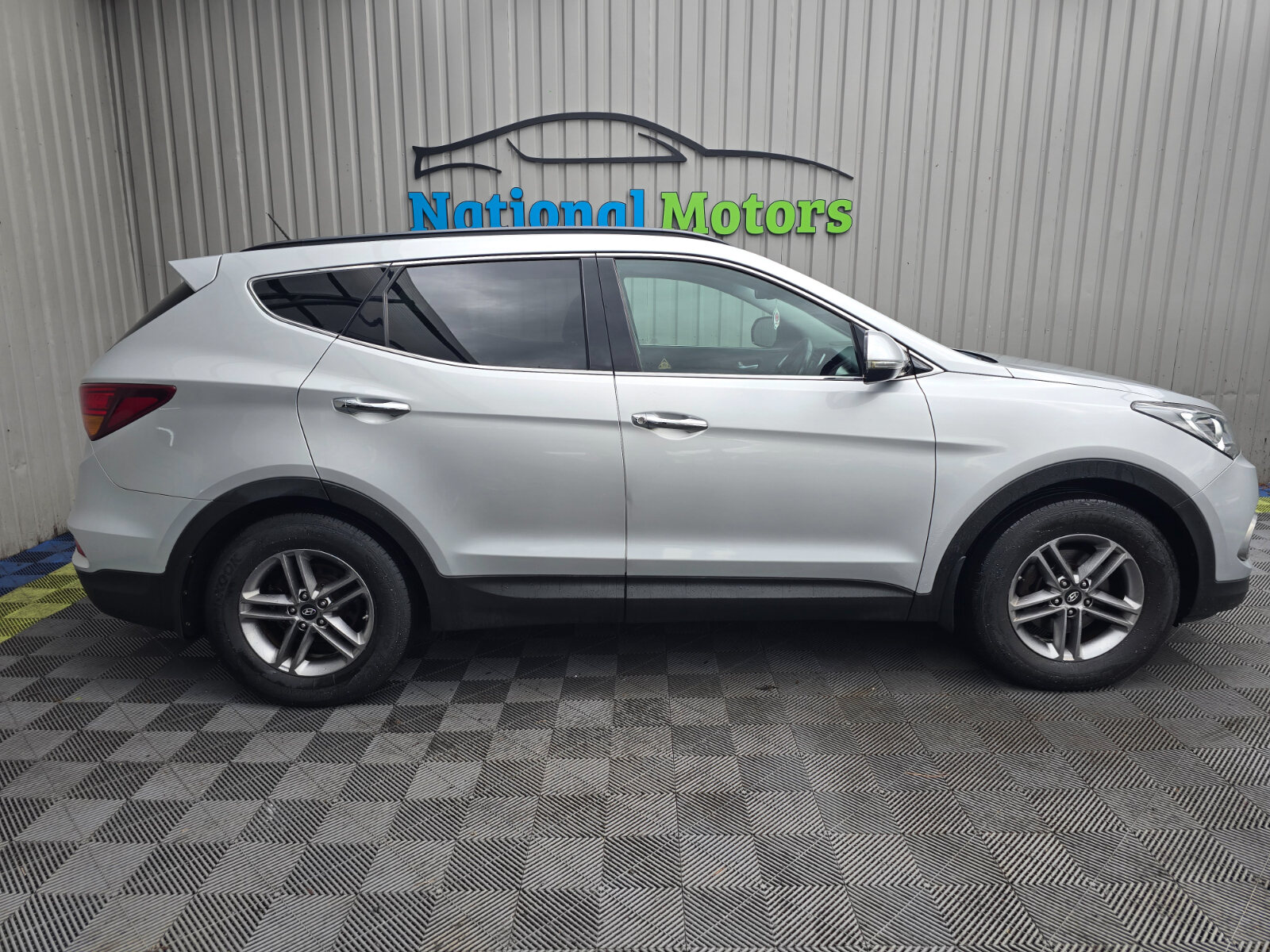 2016 Hyundai Santa Fe 2.2 4WD Executive - Image 2
