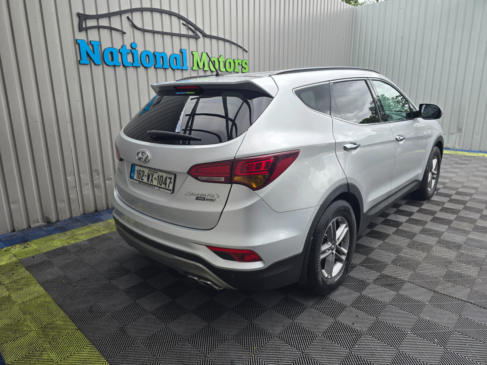 2016 Hyundai Santa Fe 2.2 4WD Executive - Image 3