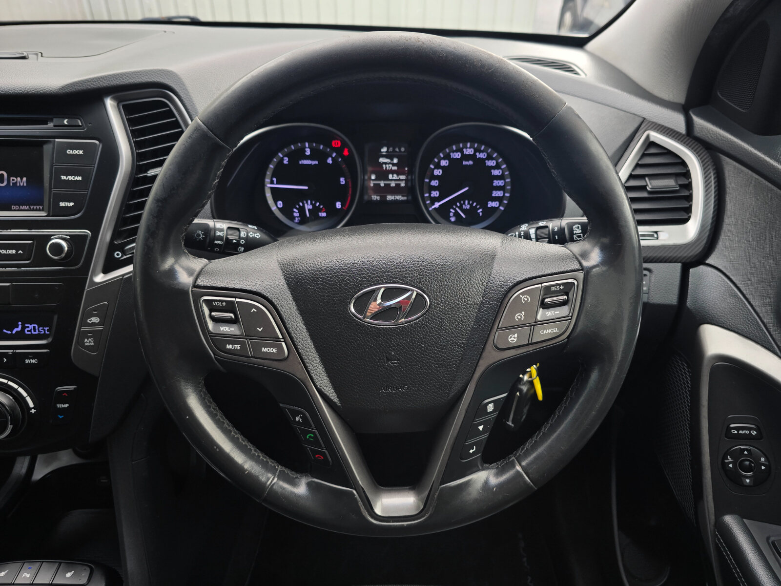2016 Hyundai Santa Fe 2.2 4WD Executive - Image 17