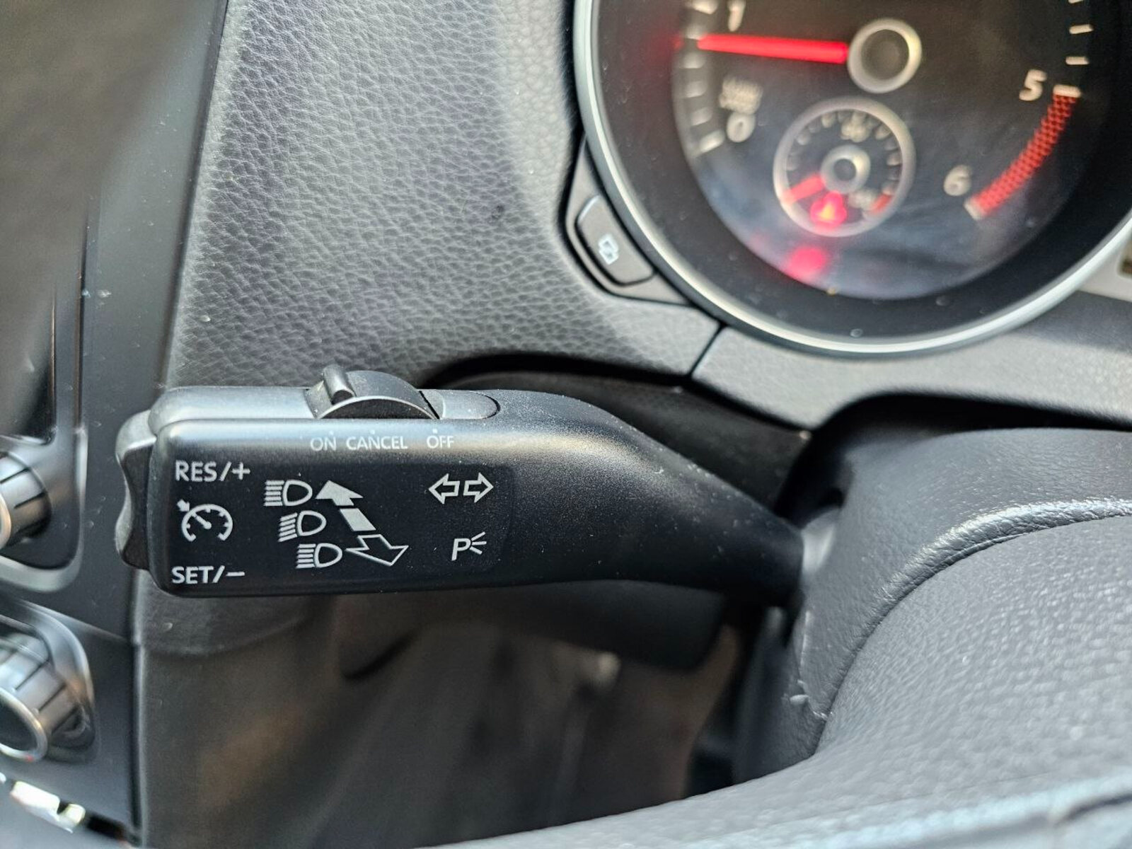 2010 Volkswagen Golf 1.6 TDI - Image 14