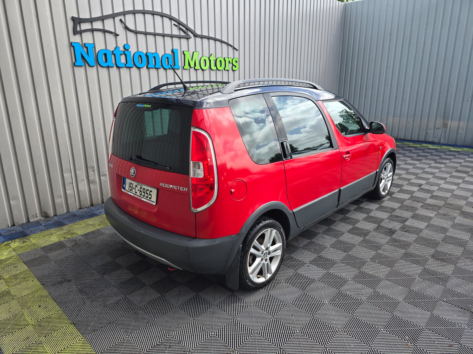 2015 Skoda Roomster 1.2 TSI - Image 3