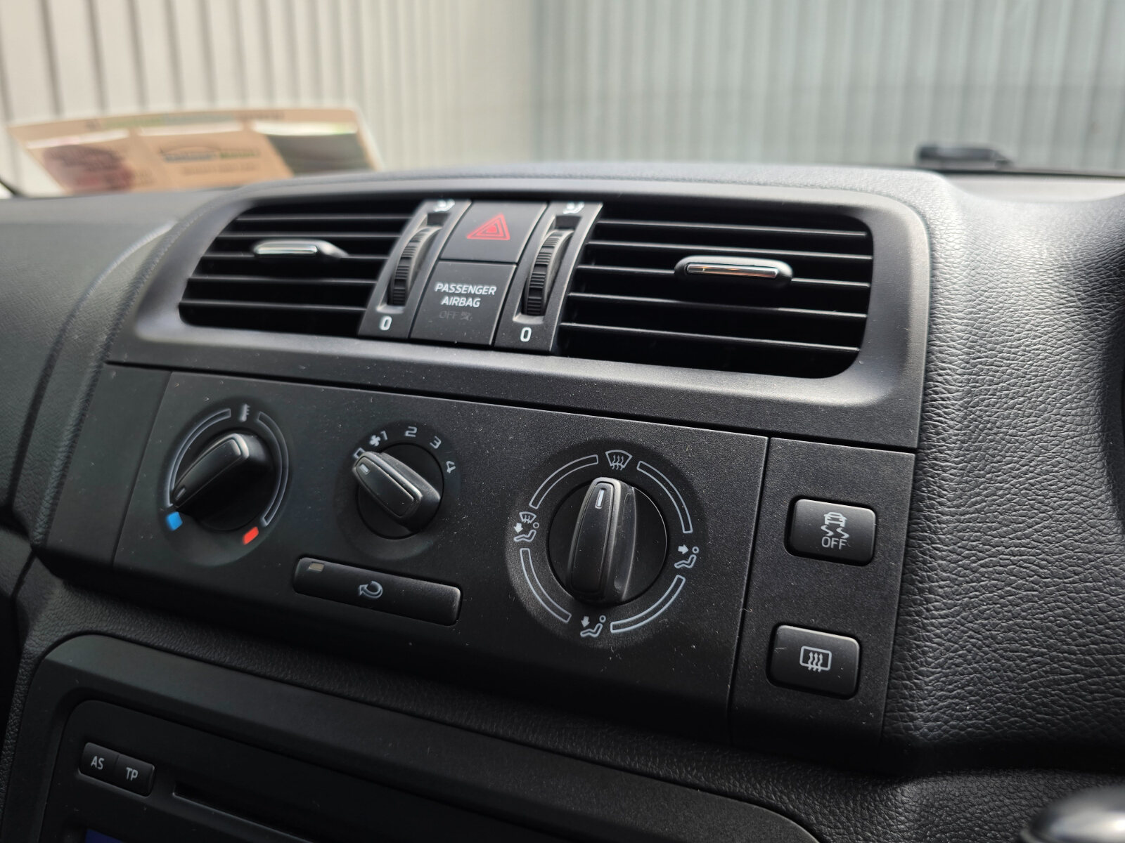2015 Skoda Roomster 1.2 TSI - Image 15