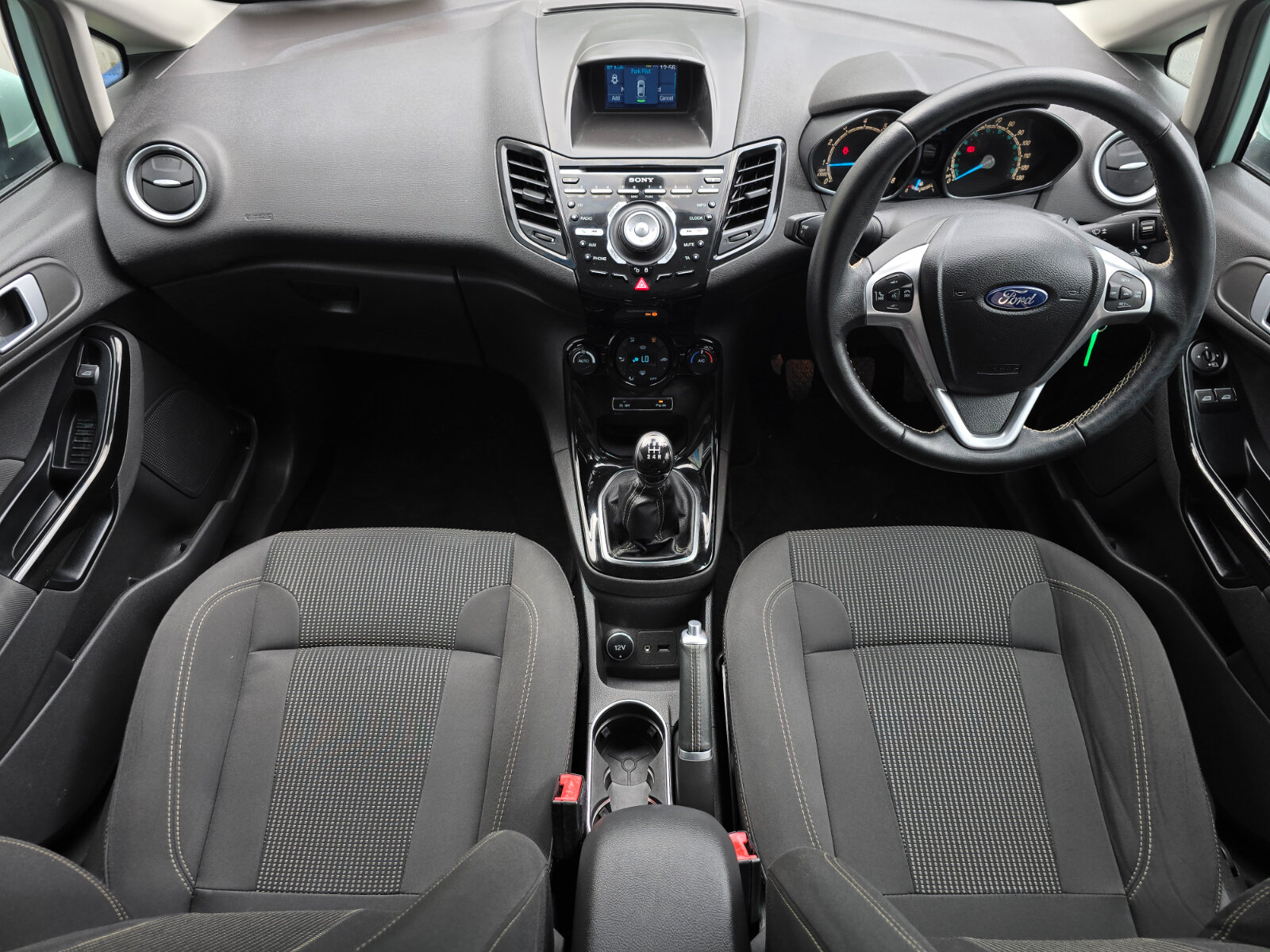 2016 Ford Fiesta Titanium 1.0 Petrol - Image 10