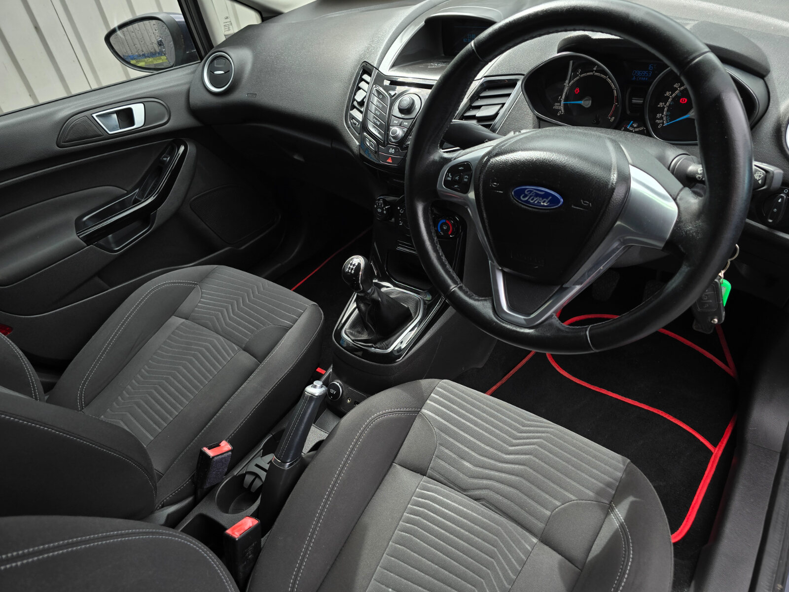 2014 Ford Fiesta 1.2 Petrol - Image 12