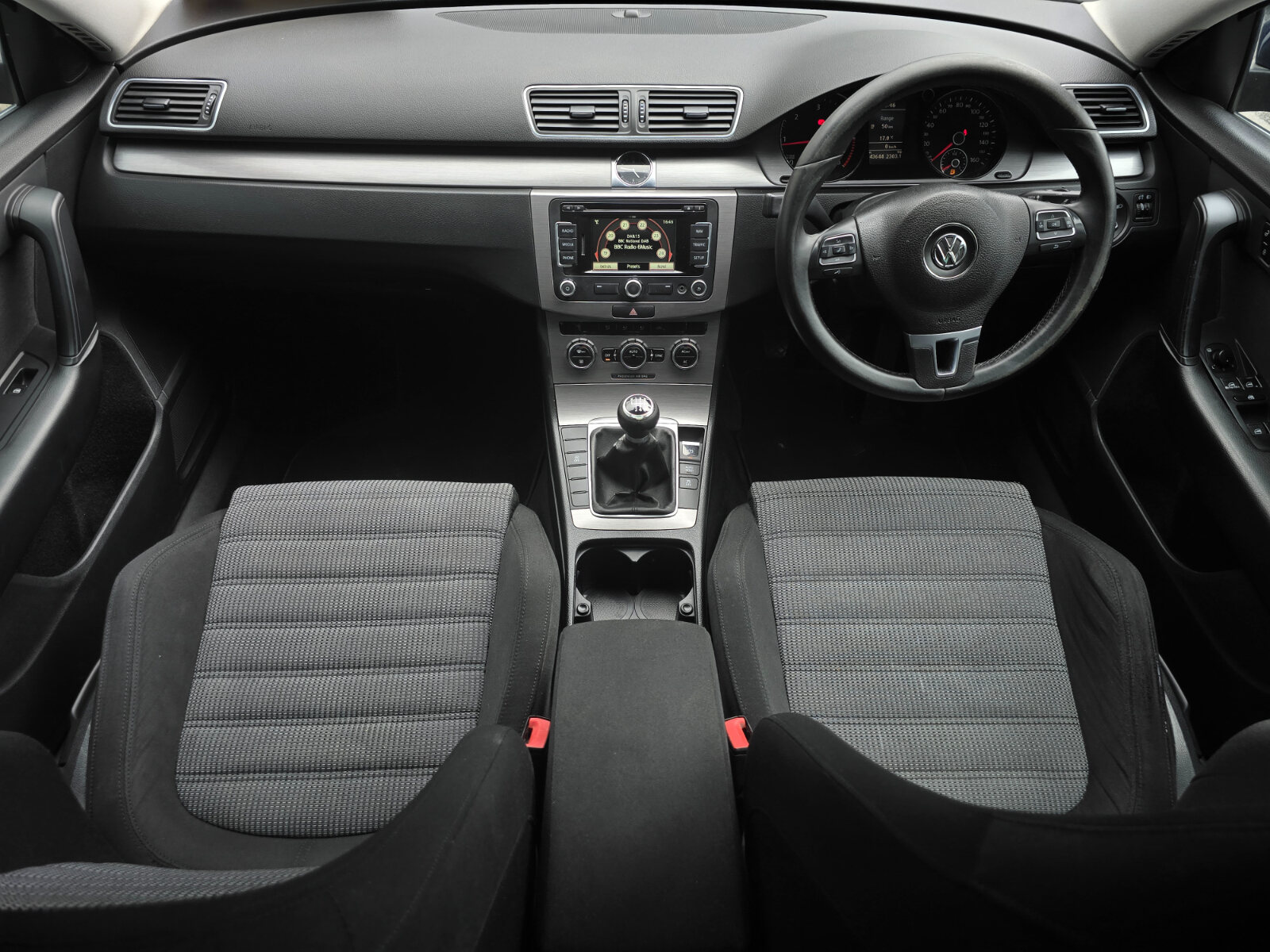 2012 Volkswagen Passat 2.0 TDI COMFORTLINE - Image 8